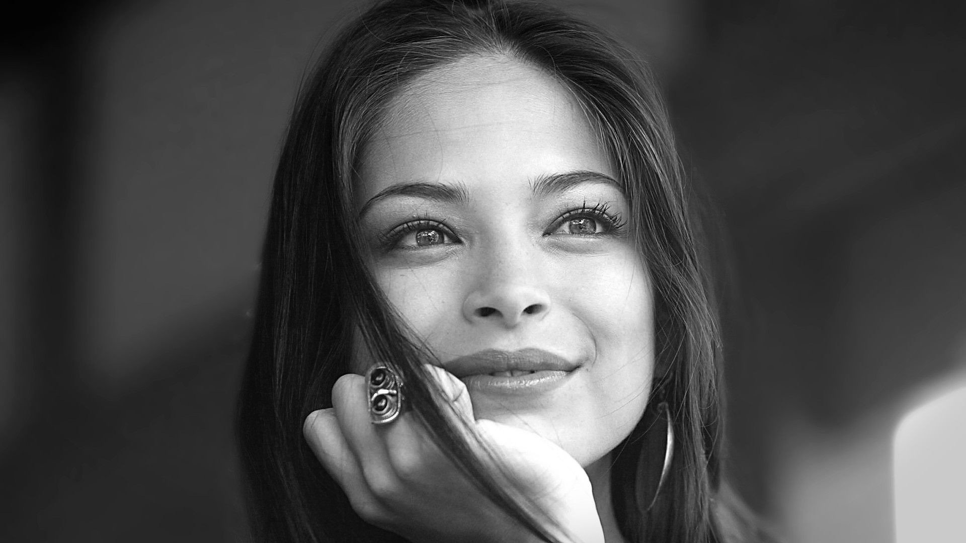 Kristin Kreuk Wallpapers