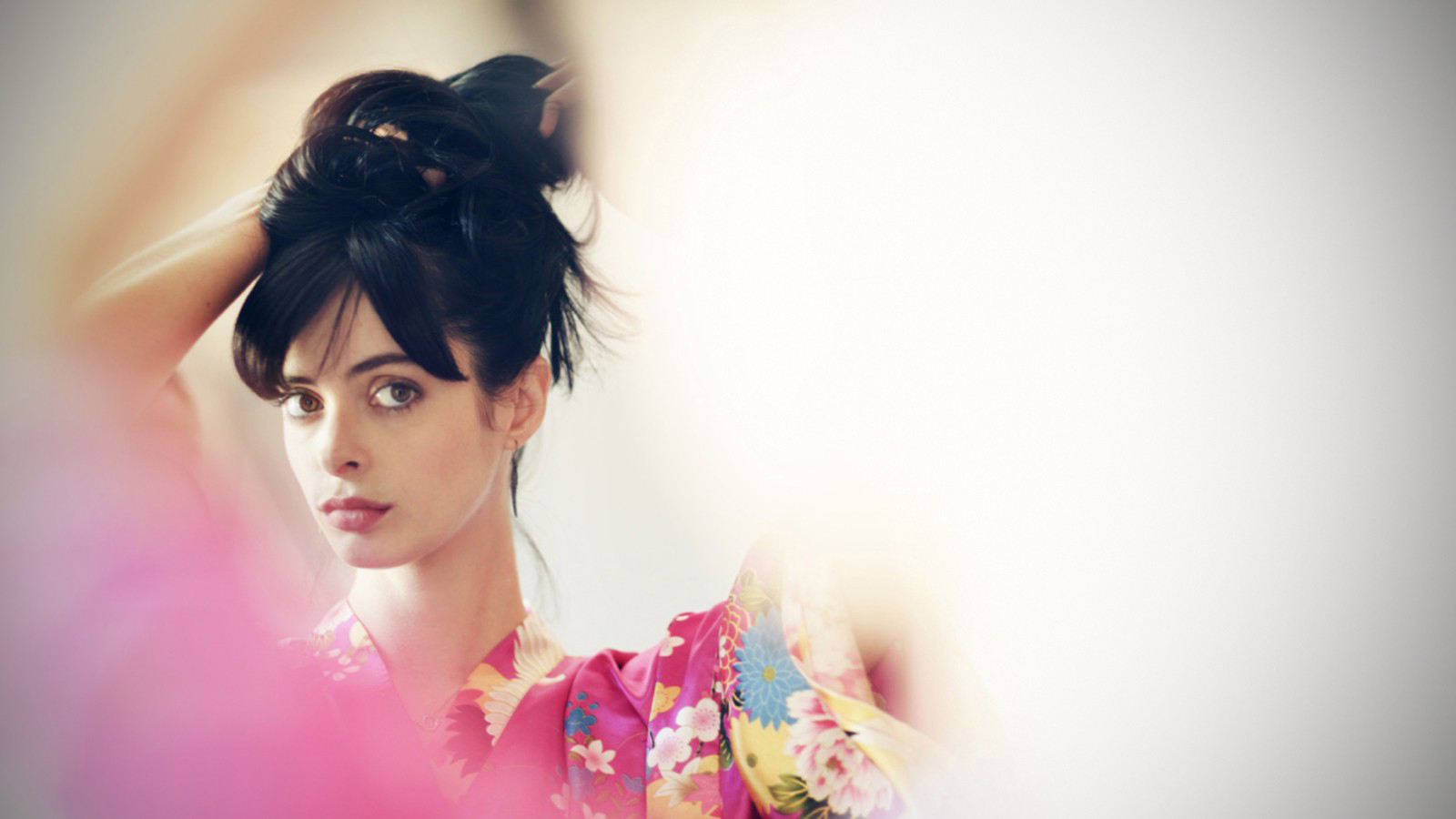 Krysten Ritter For Emmy Magazine Wallpapers