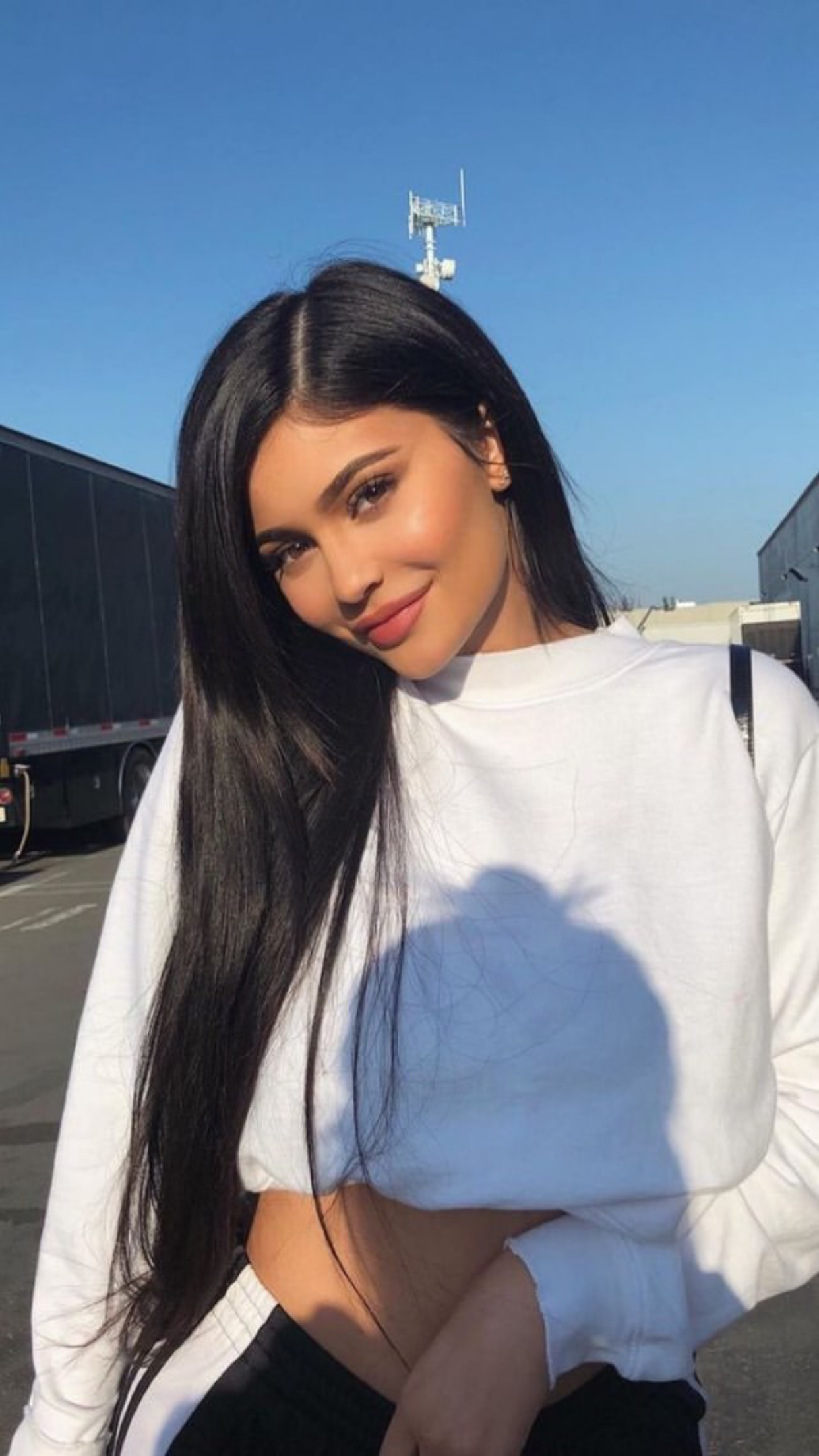 Kylie Jenner Long Hair Wallpapers
