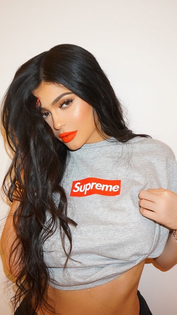 Kylie Jenner New Wallpapers