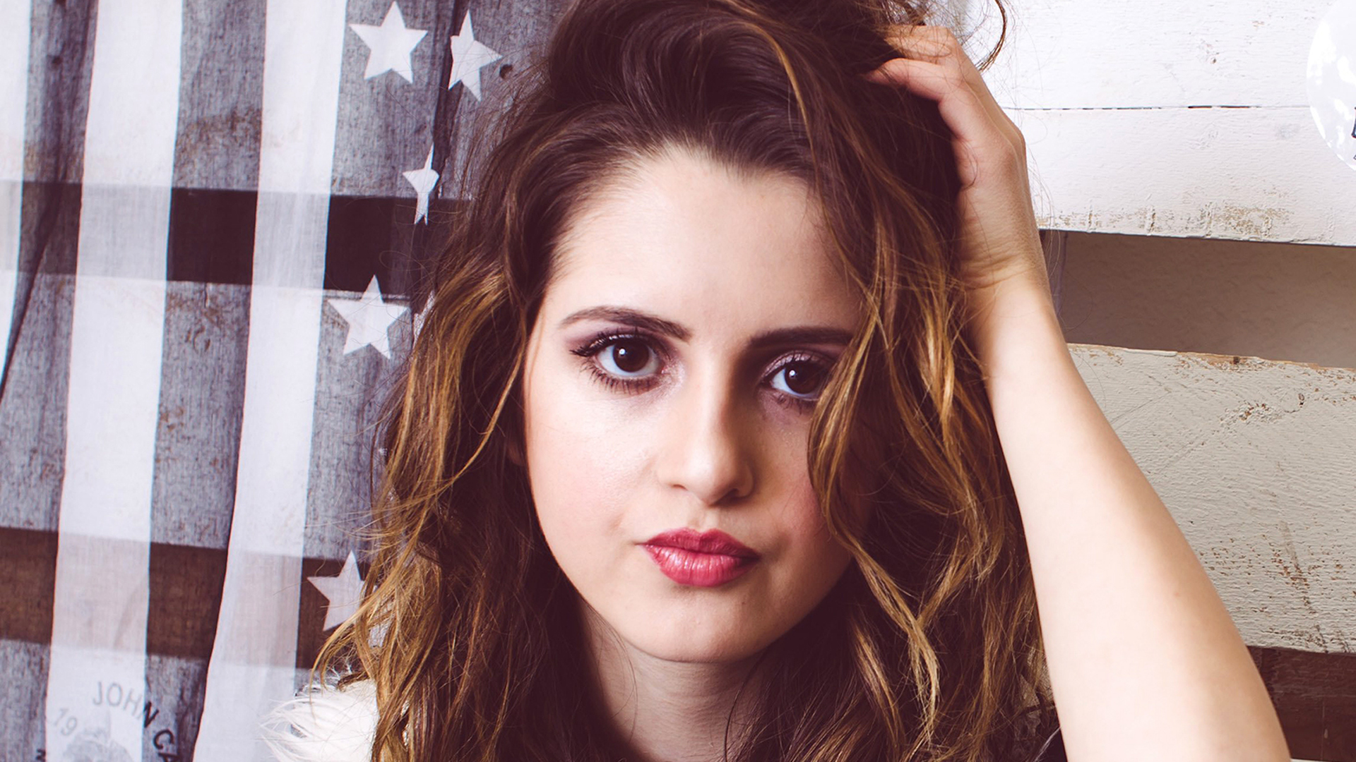 Laura Marano 2018 Wallpapers