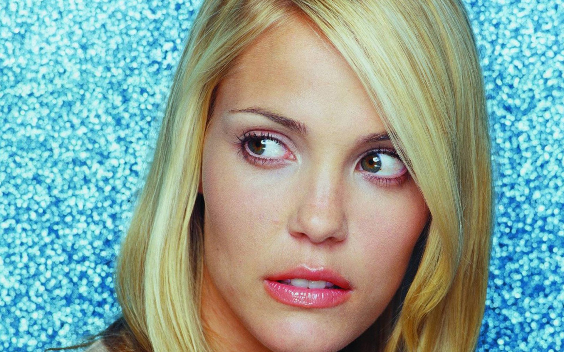 Leslie Bibb Wallpapers