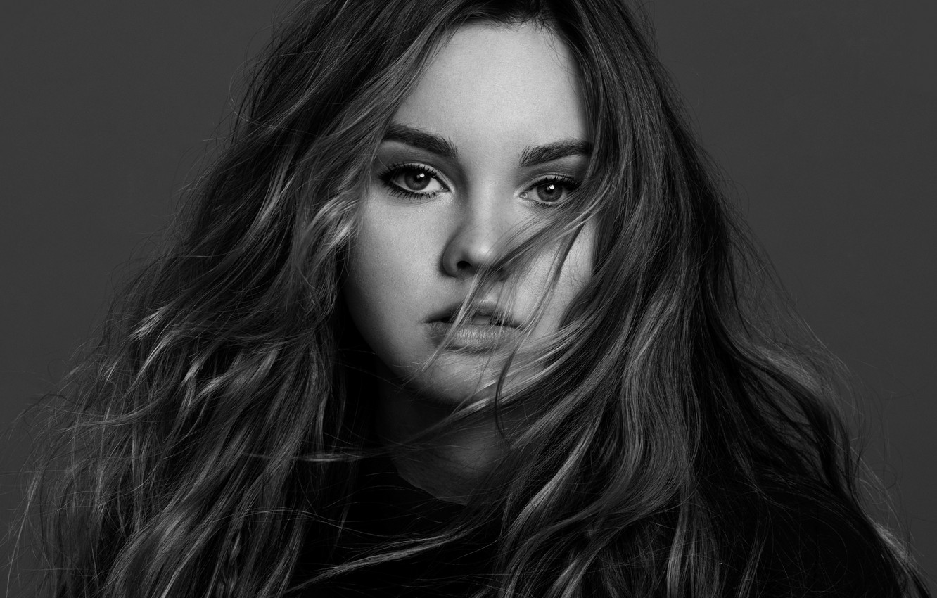 Liana Liberato Wallpapers