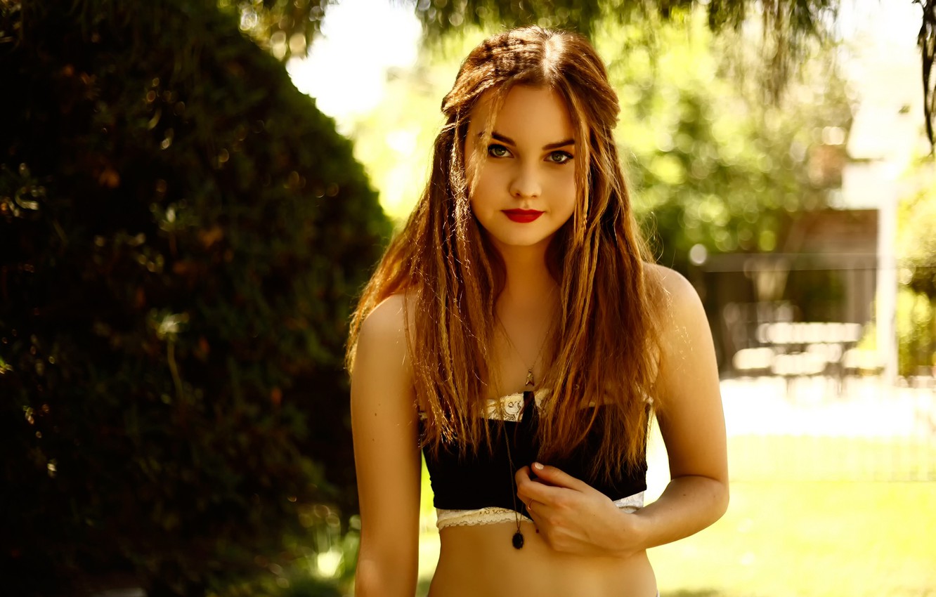 Liana Liberato Wallpapers