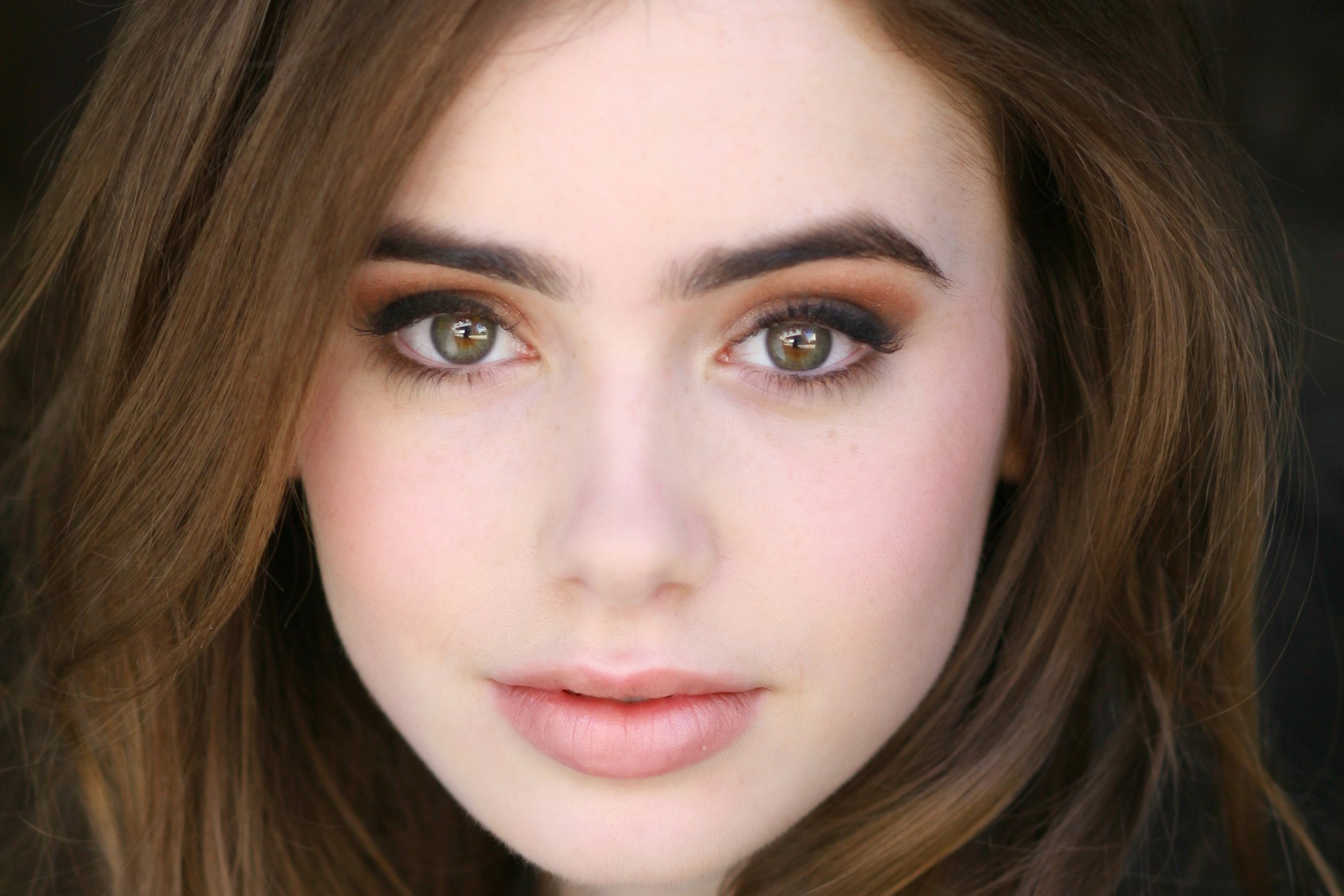 Lily Collins 2017 Wallpapers