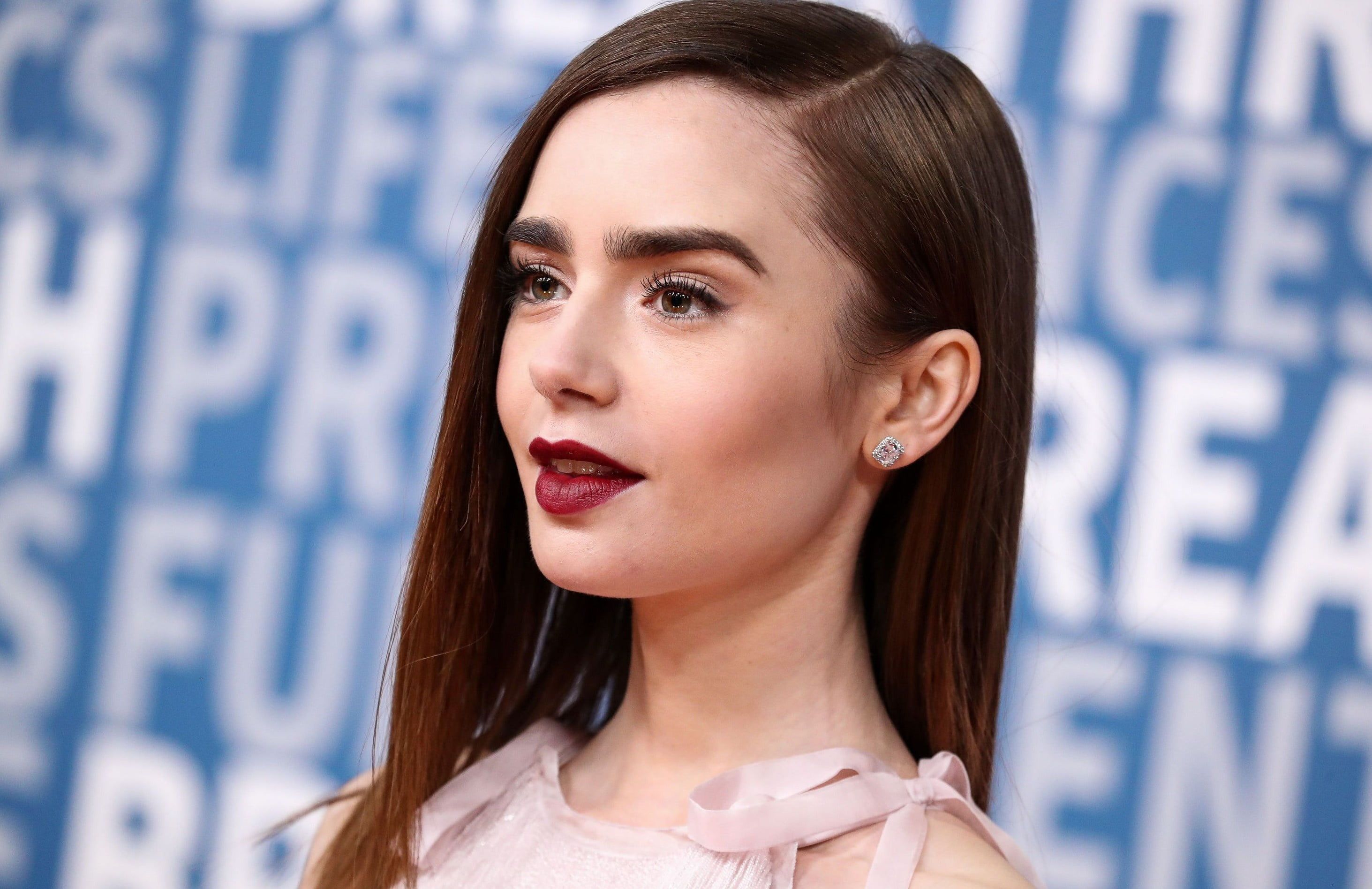 Lily Collins Cute British Wallpapers