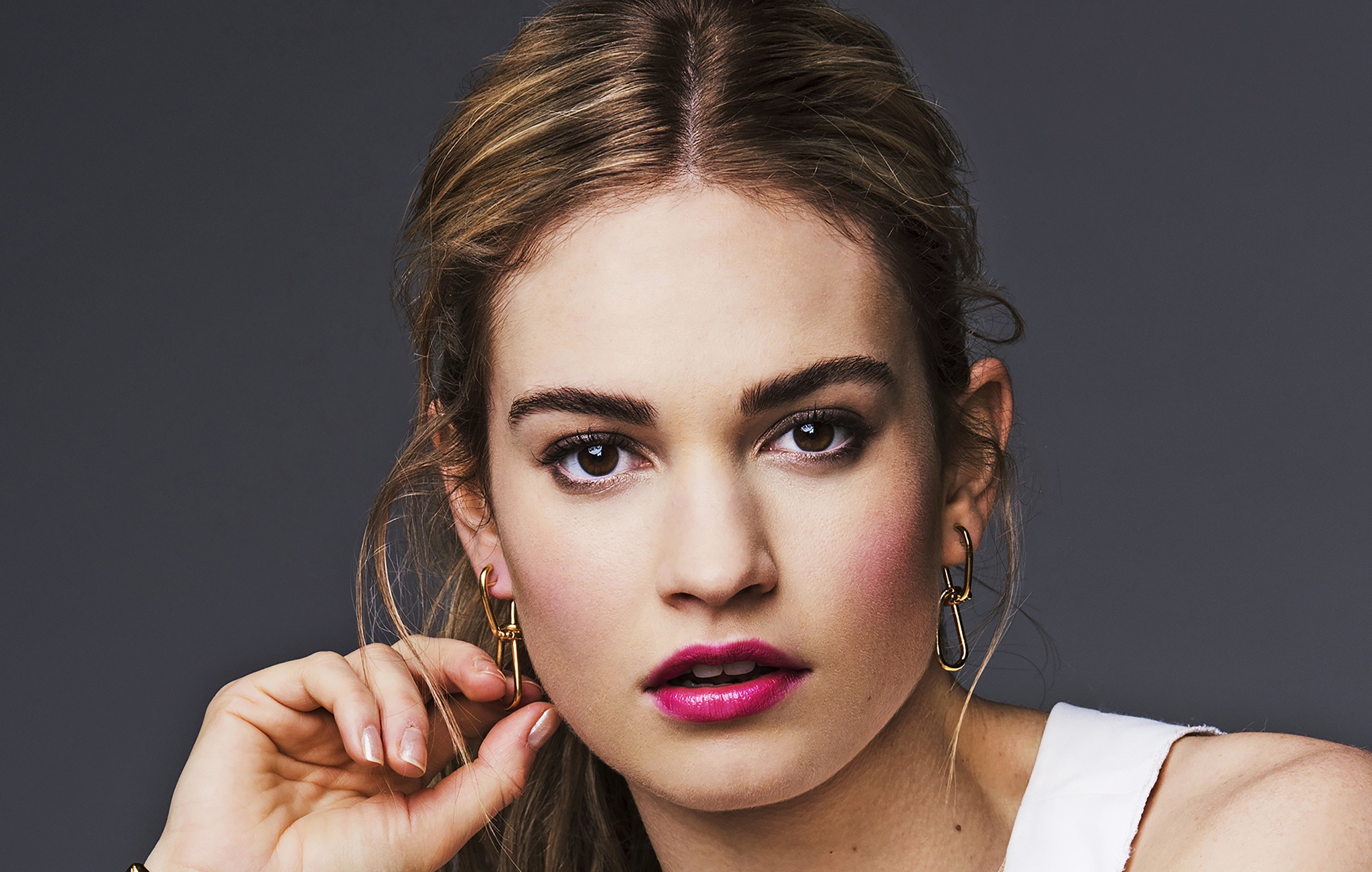 Lily James Hot Wallpapers