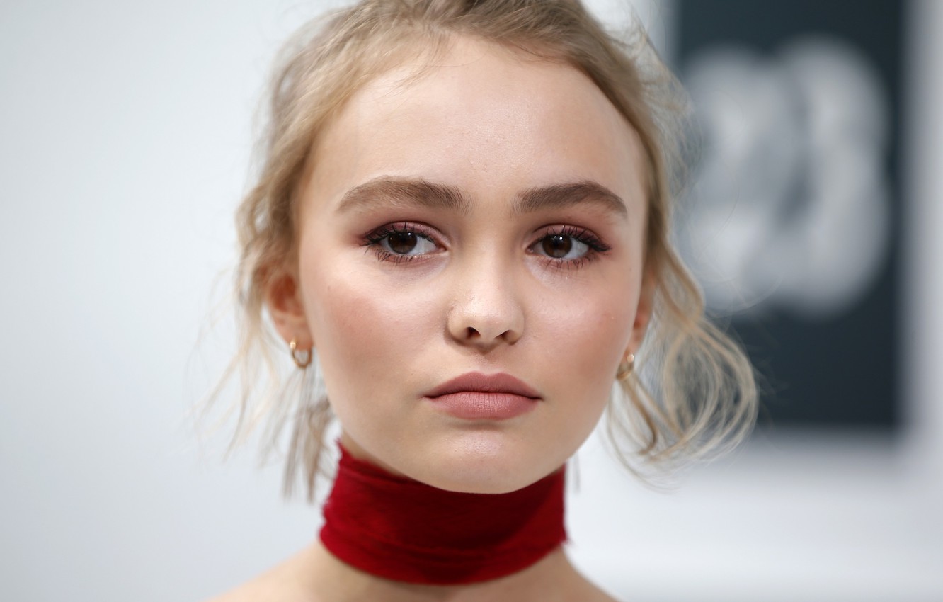 Lily-Rose Depp Wallpapers