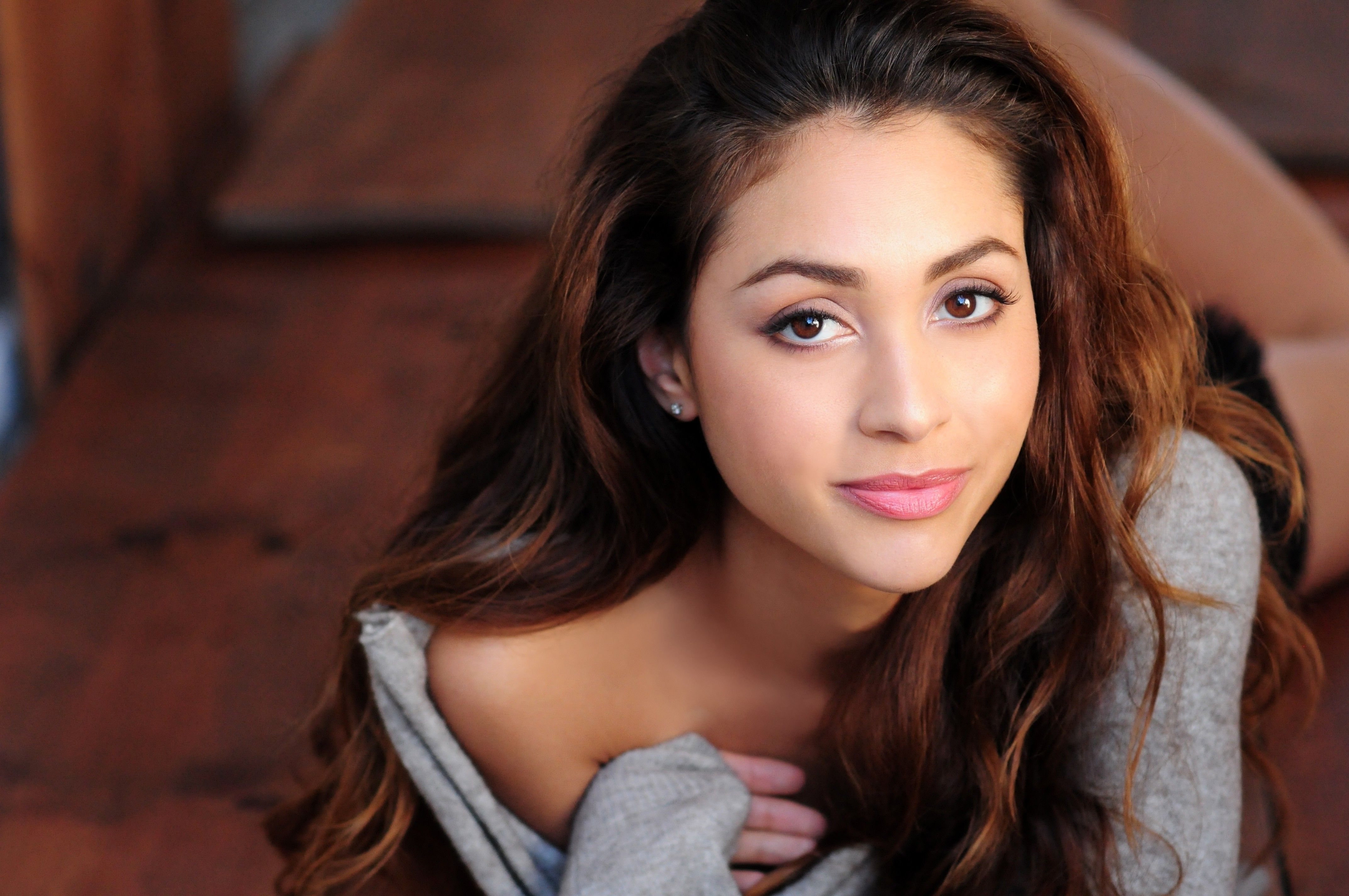 Lindsey Morgan Wallpapers