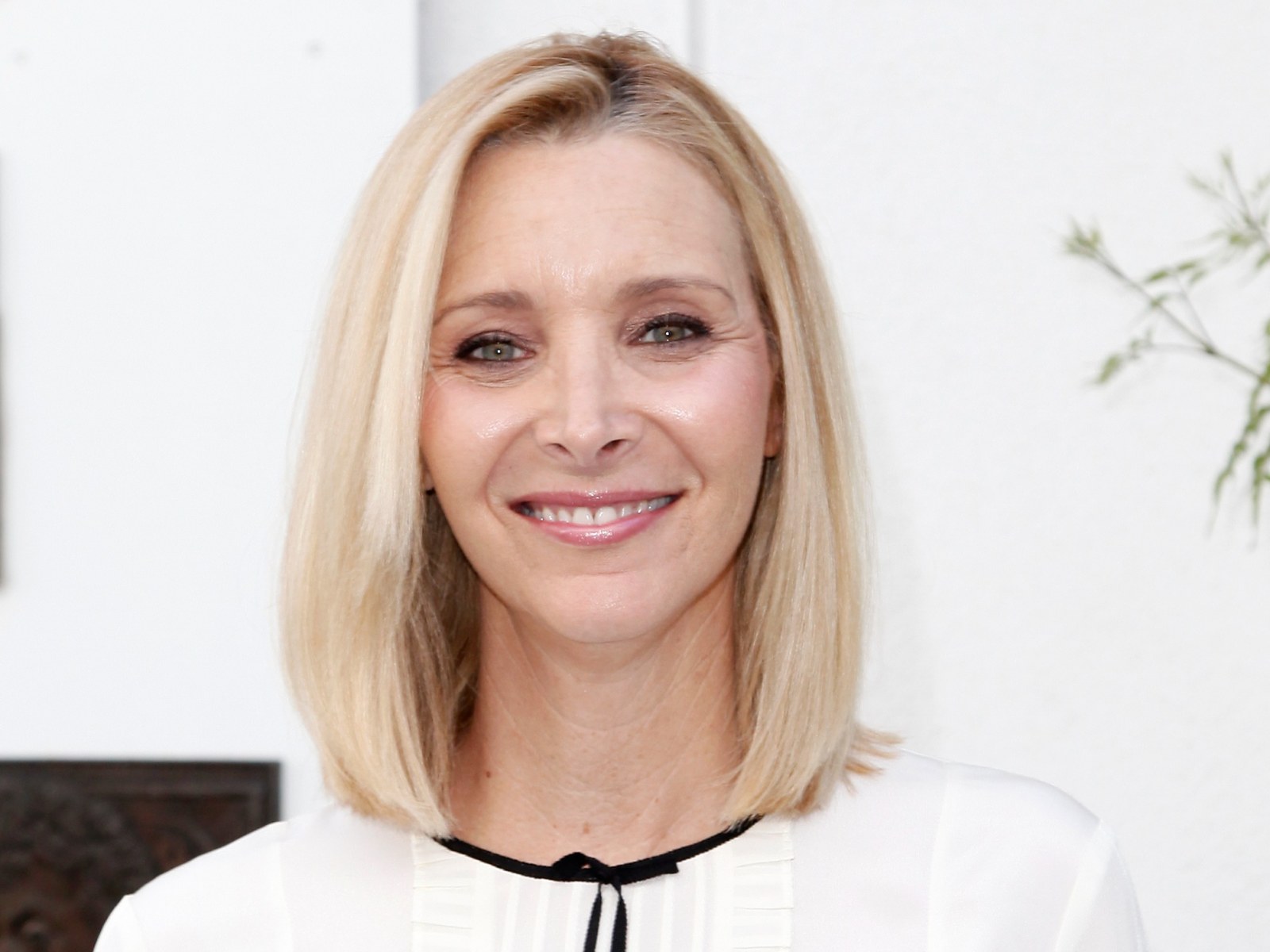 Lisa Kudrow Wallpapers