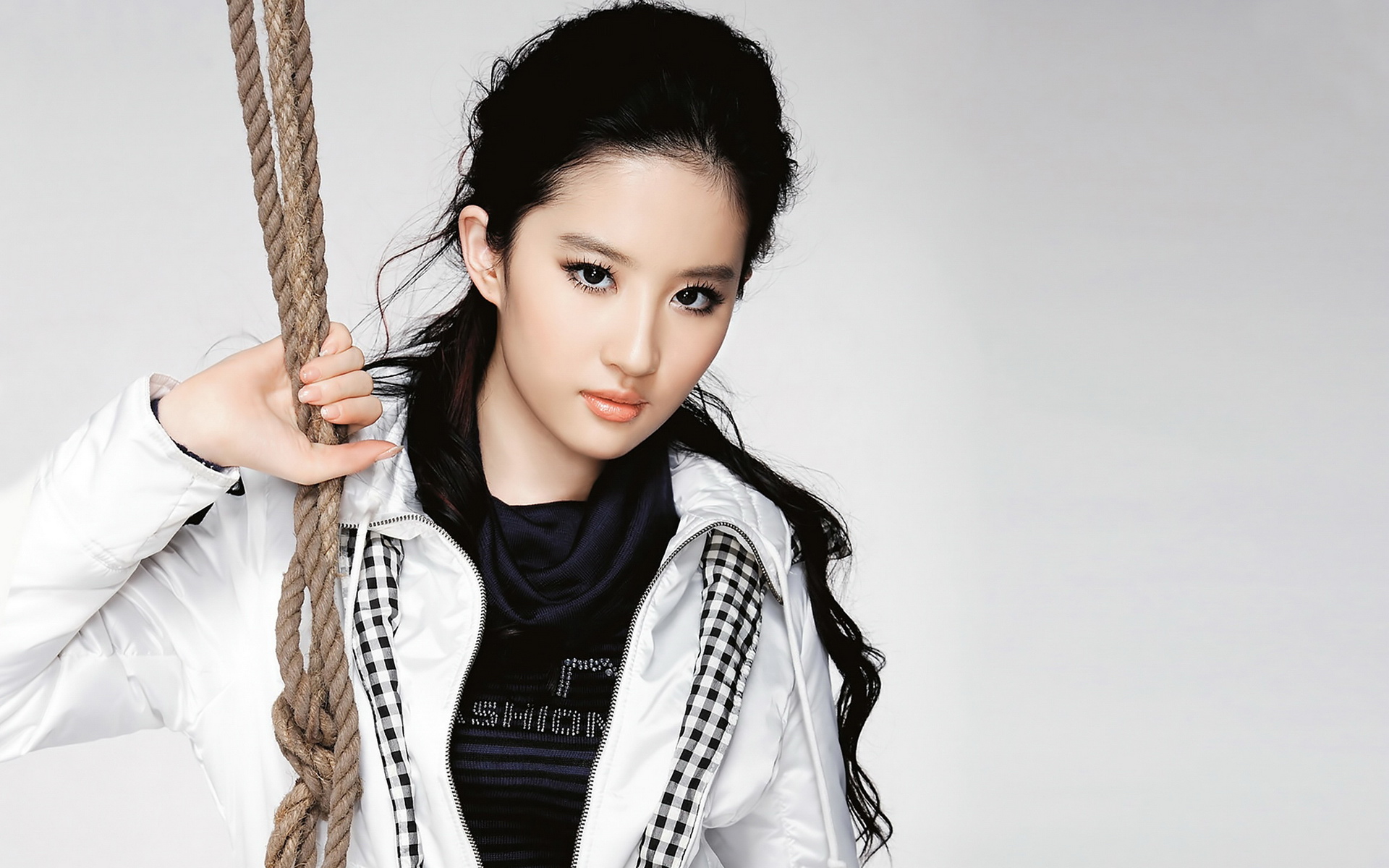 Liu Yifei Wallpapers