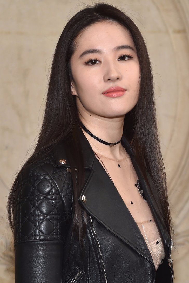 Liu Yifei Mulan Actress Wallpapers