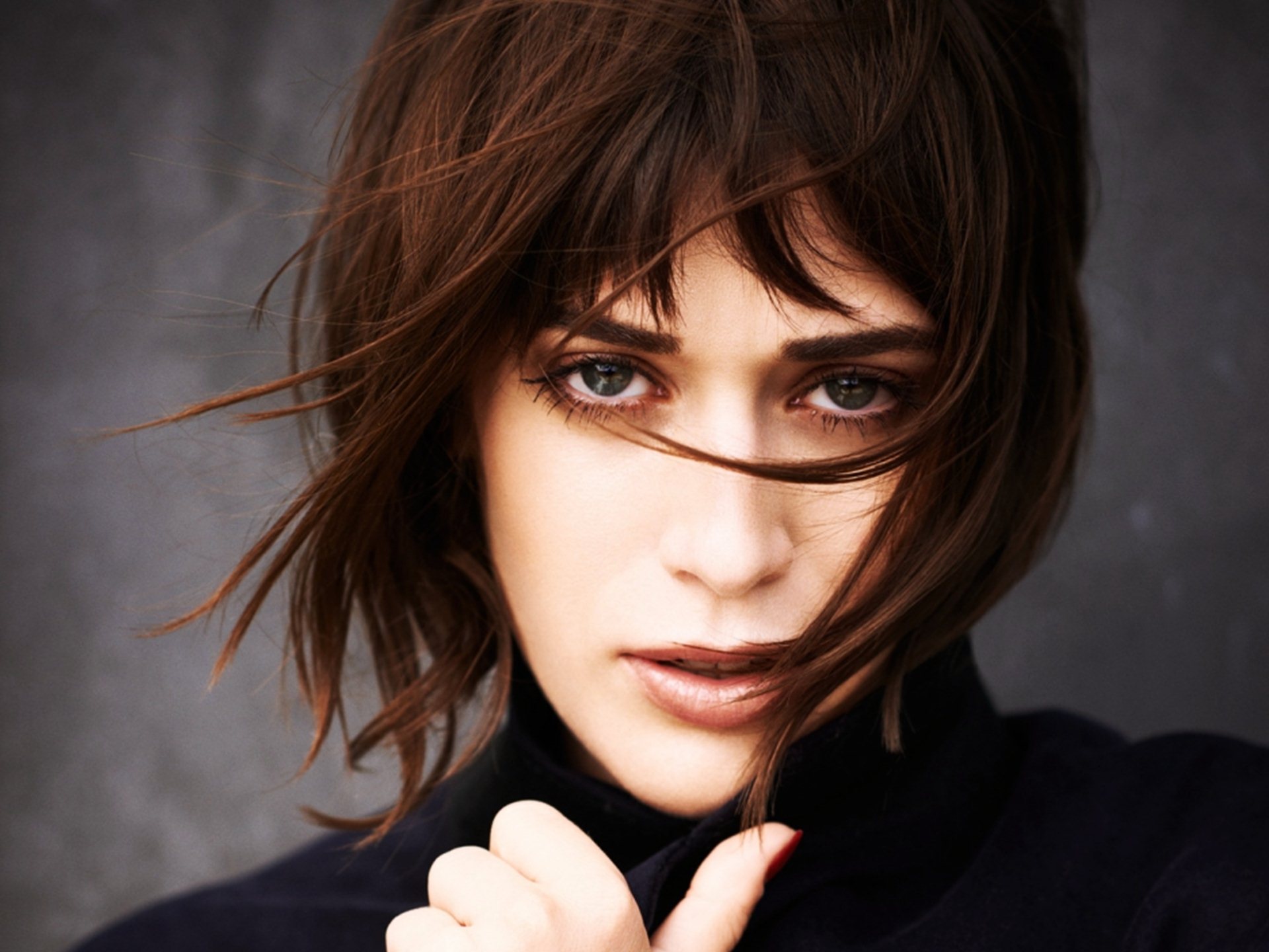 Lizzy Caplan Wallpapers