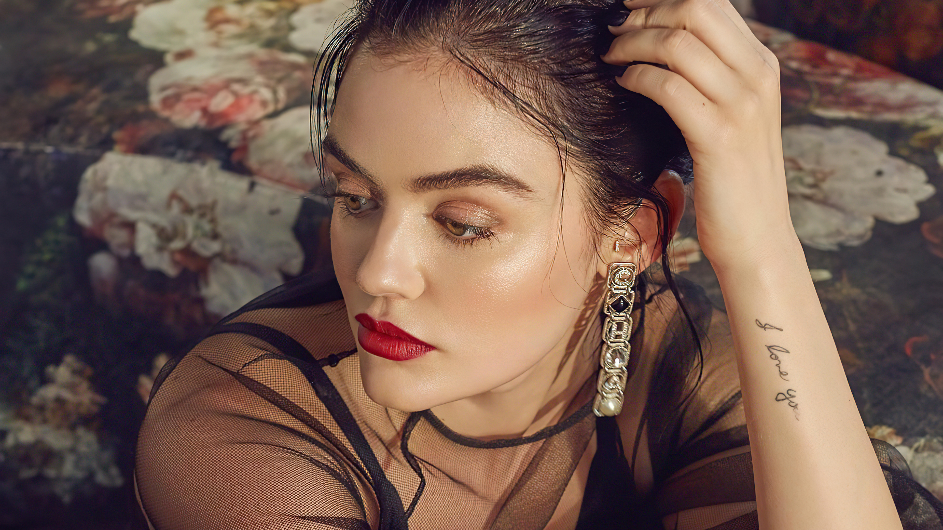 Lucy Hale Bustle Wallpapers