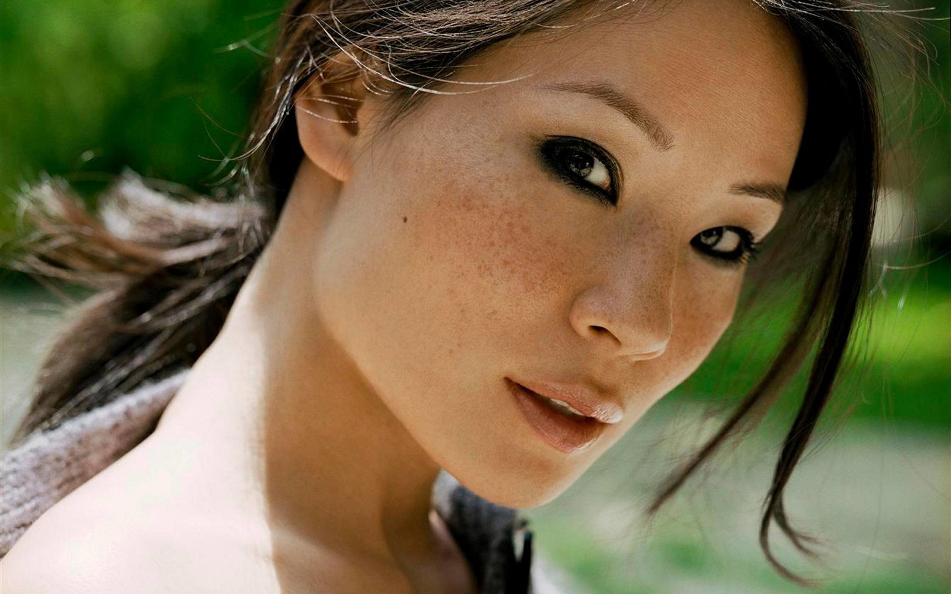 Lucy Liu Wallpapers