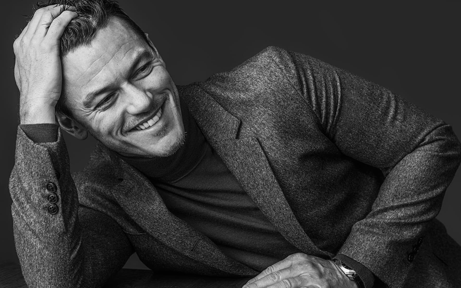 Luke Evans Wallpapers