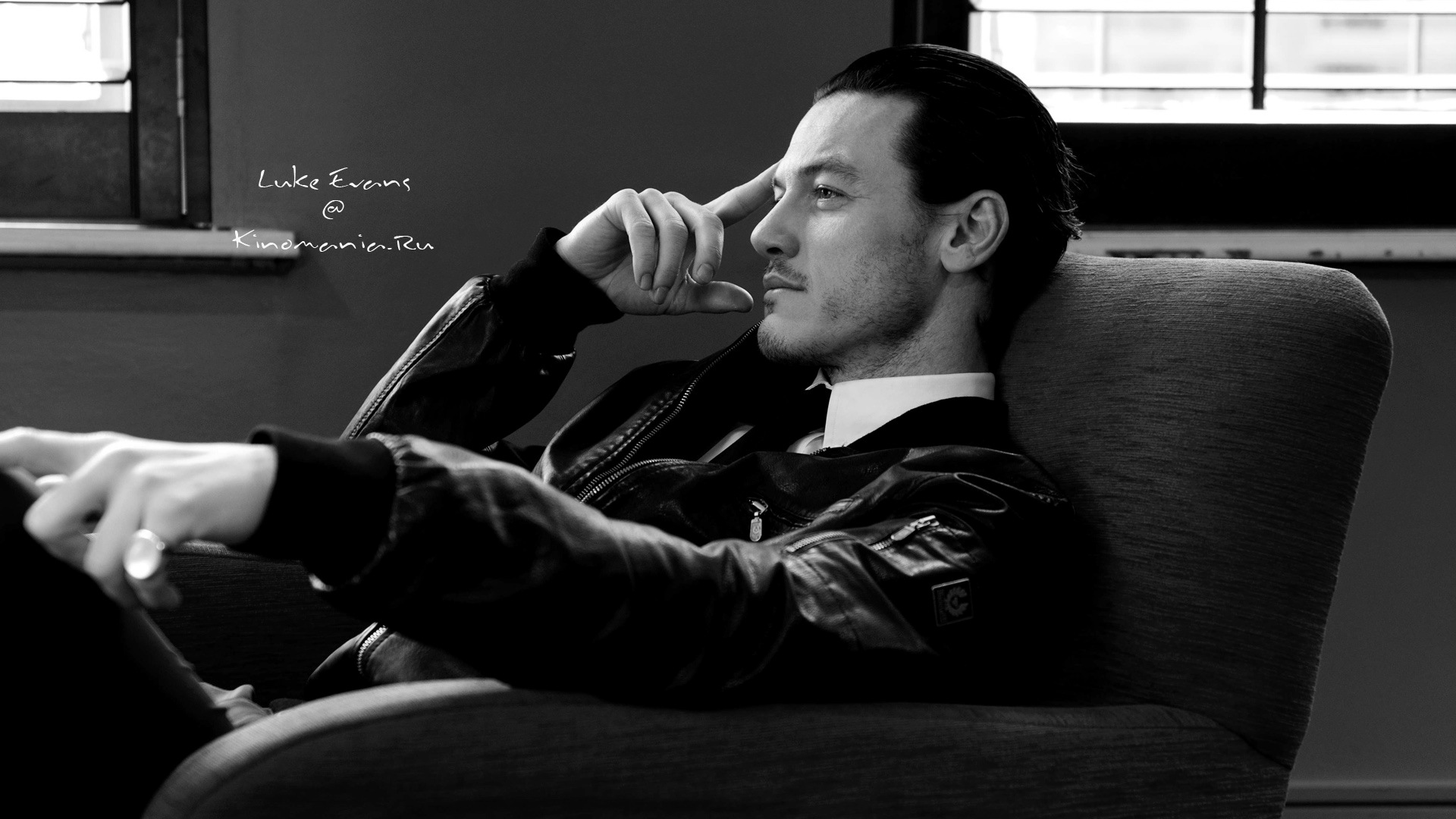 Luke Evans Wallpapers