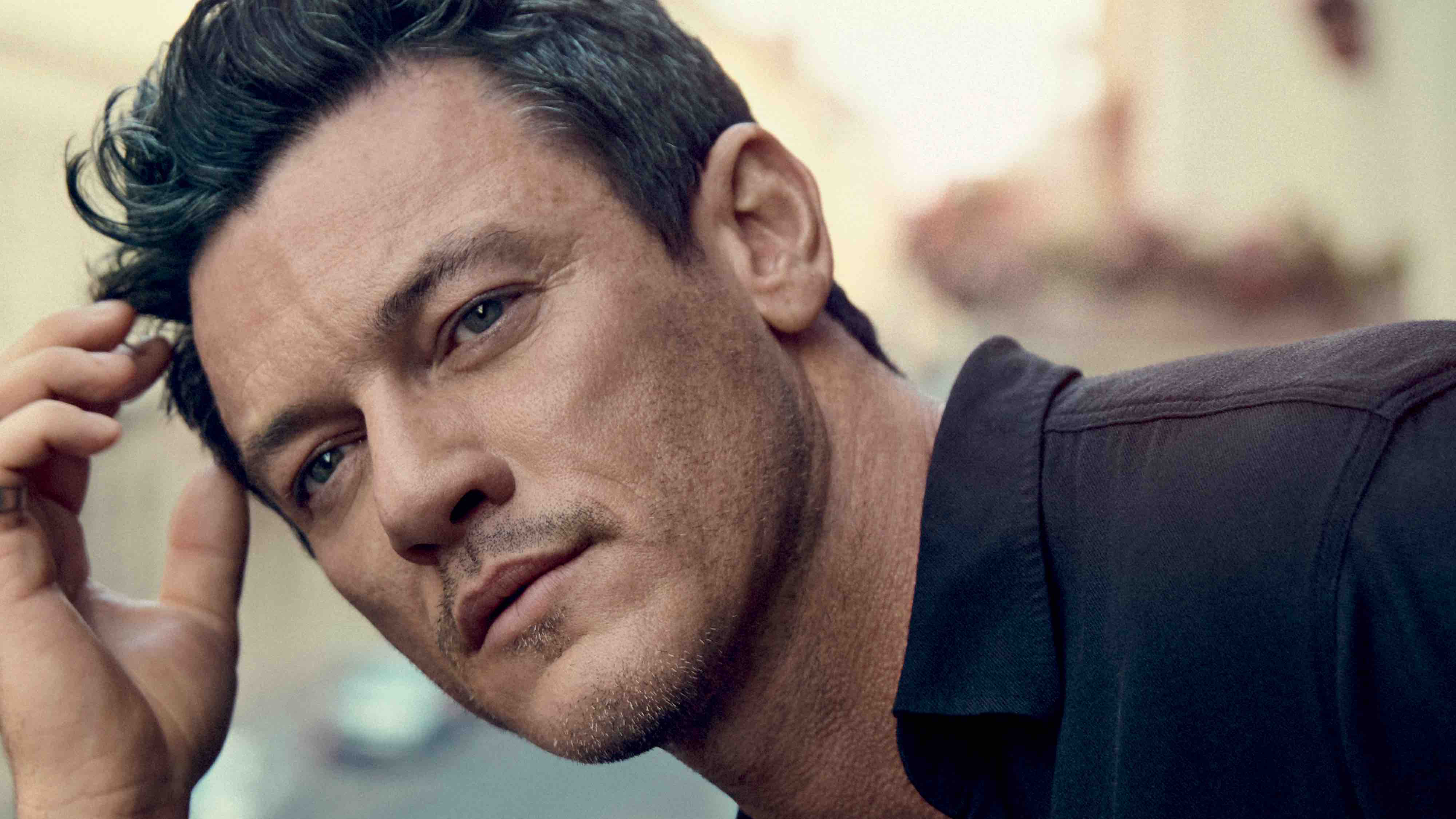 Luke Evans Wallpapers