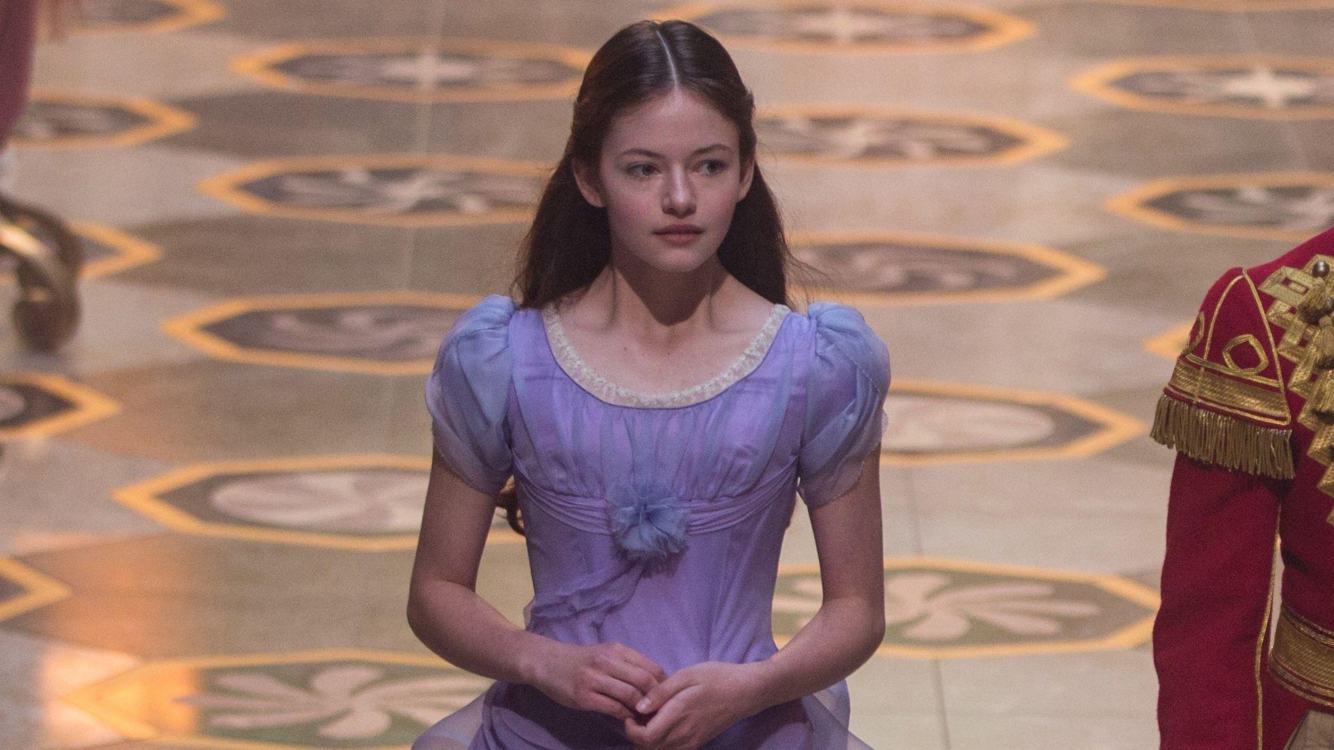 Mackenzie Foy Beautiful Wallpapers