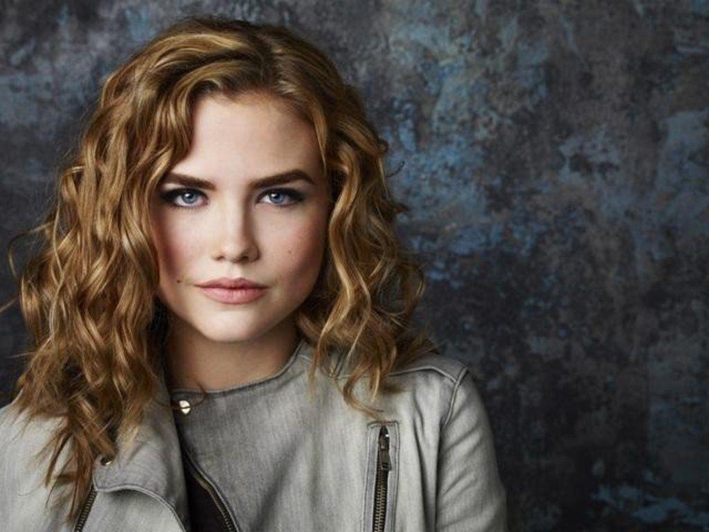 Maddie Hasson Wallpapers