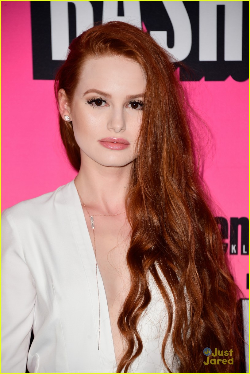 Madelaine Petsch Comic Con Wallpapers