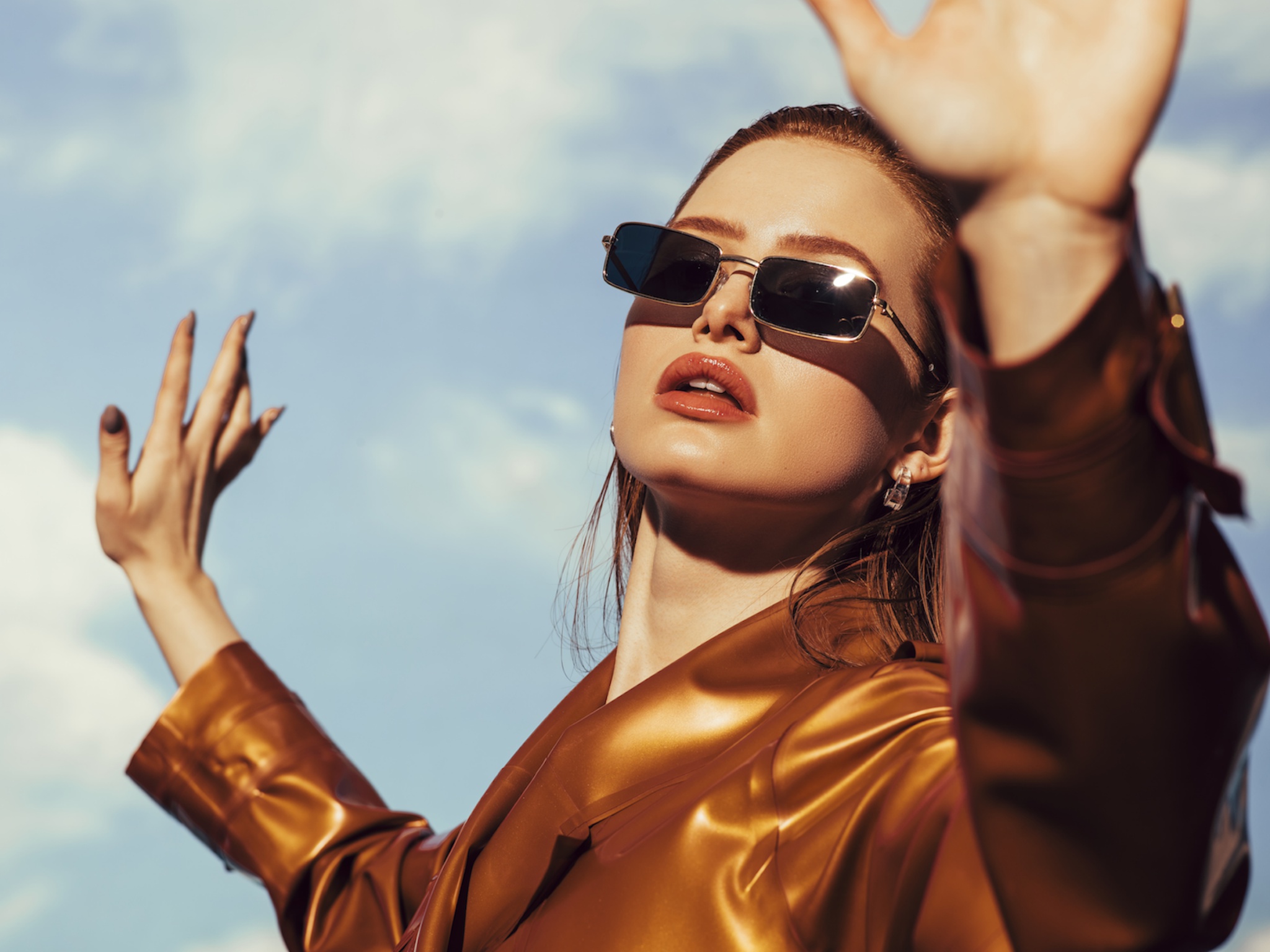Madelaine Petsch In Sunglasses Wallpapers