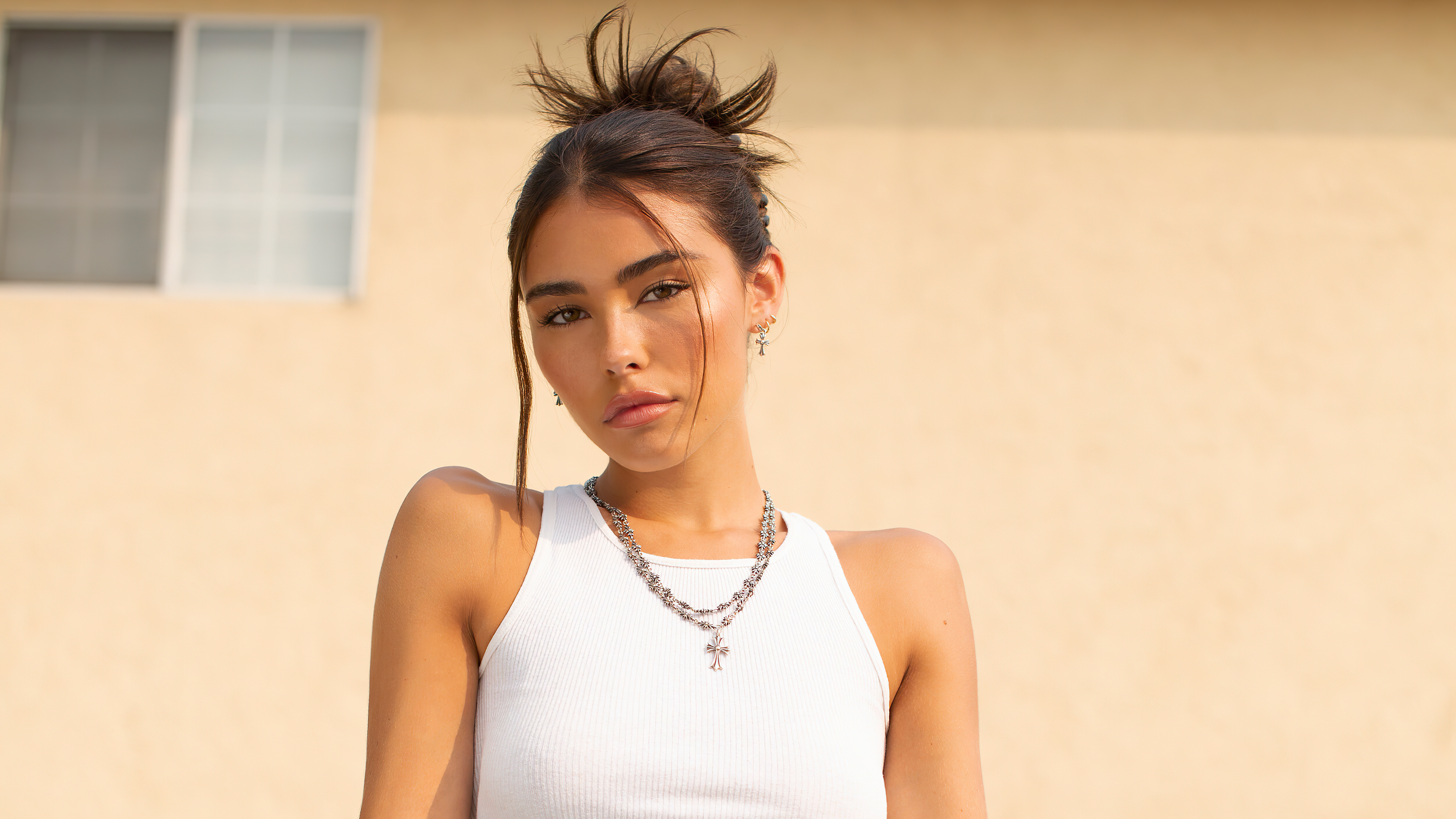 Madison Beer Singer Photoshoot Wallpapers