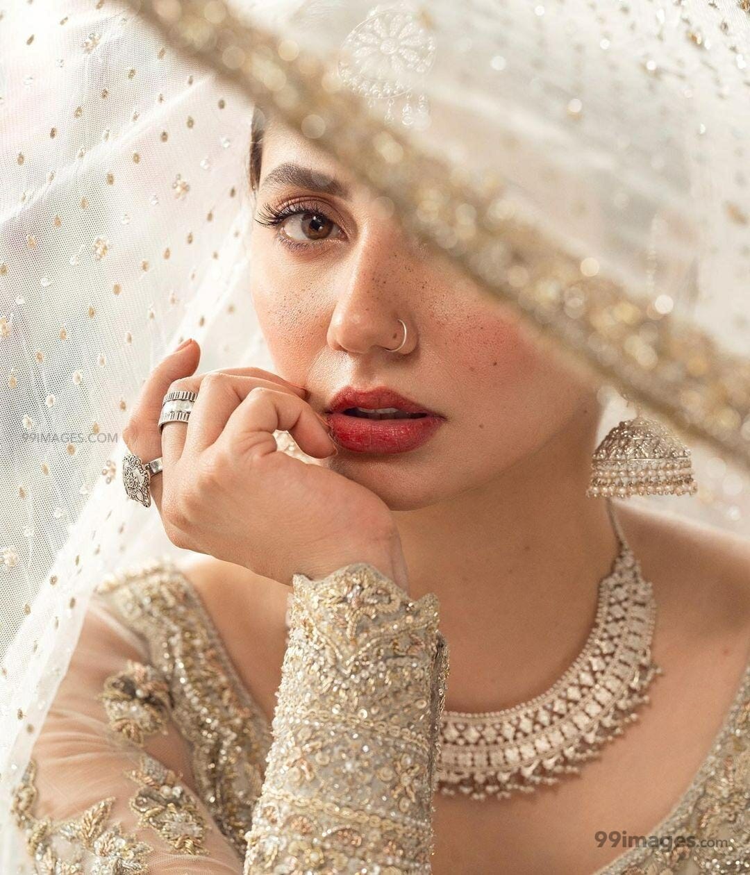 Mahira Khan Wallpapers