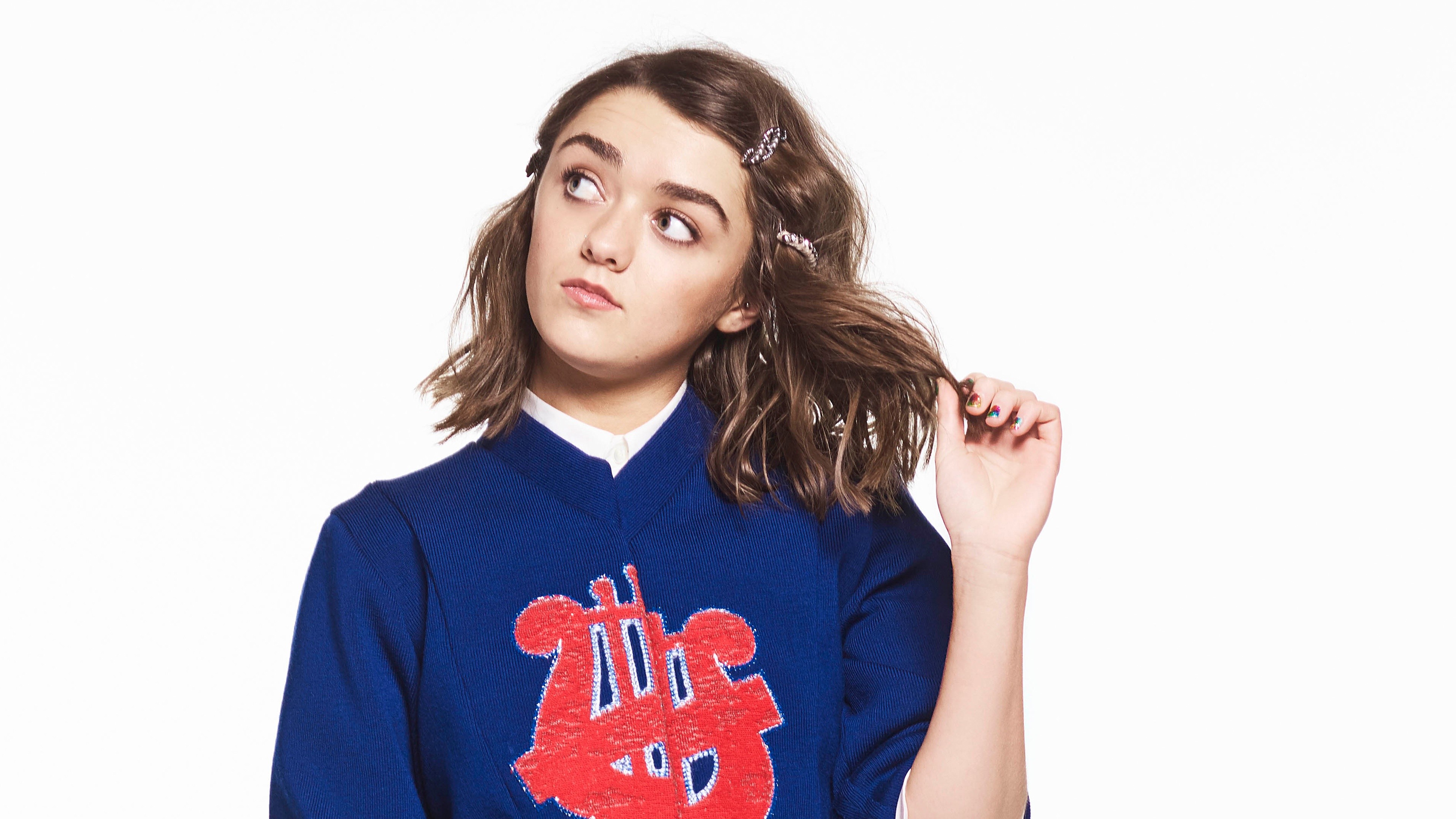 Maisie Williams 4K Pink Hair Wallpapers