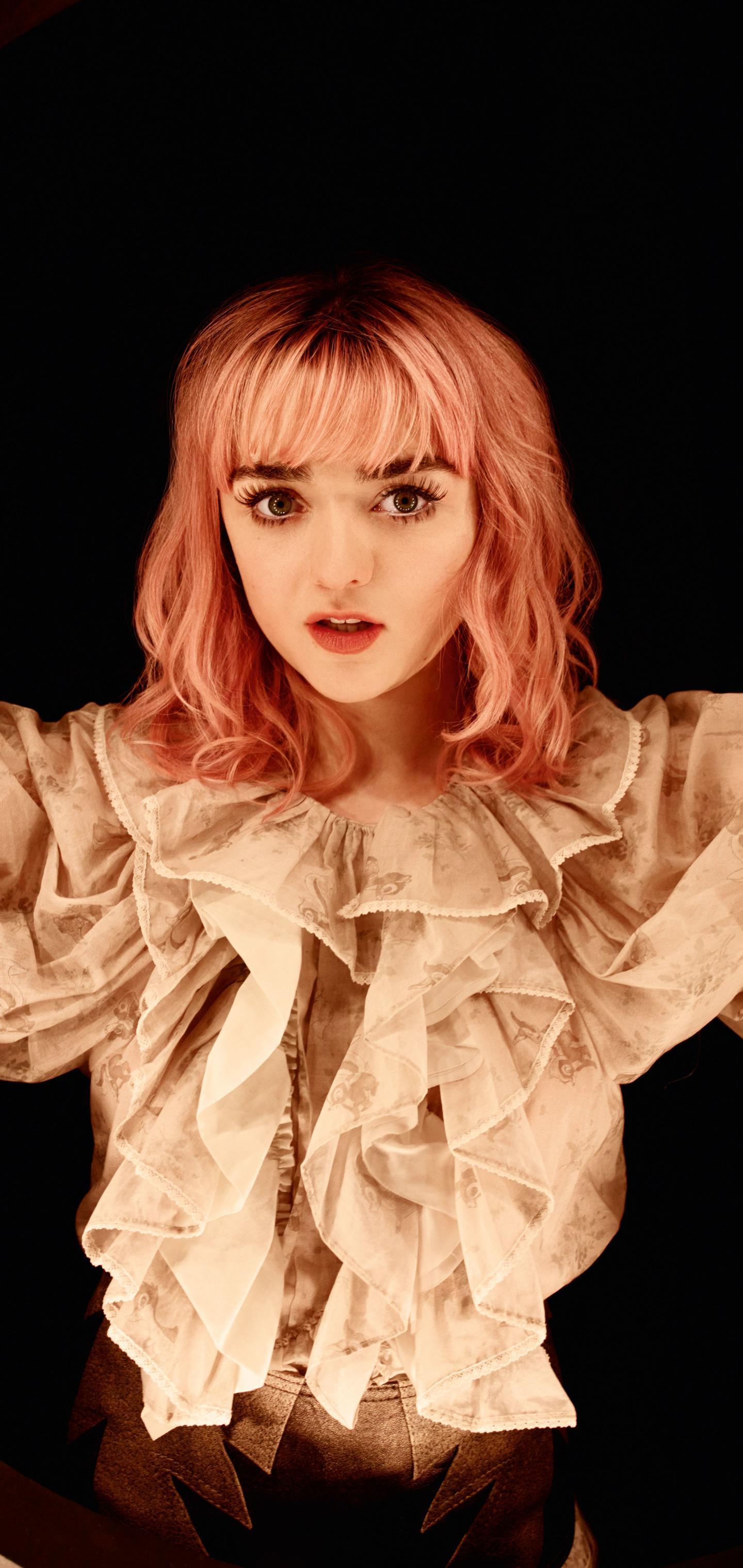 Maisie Williams 4K Pink Hair Wallpapers