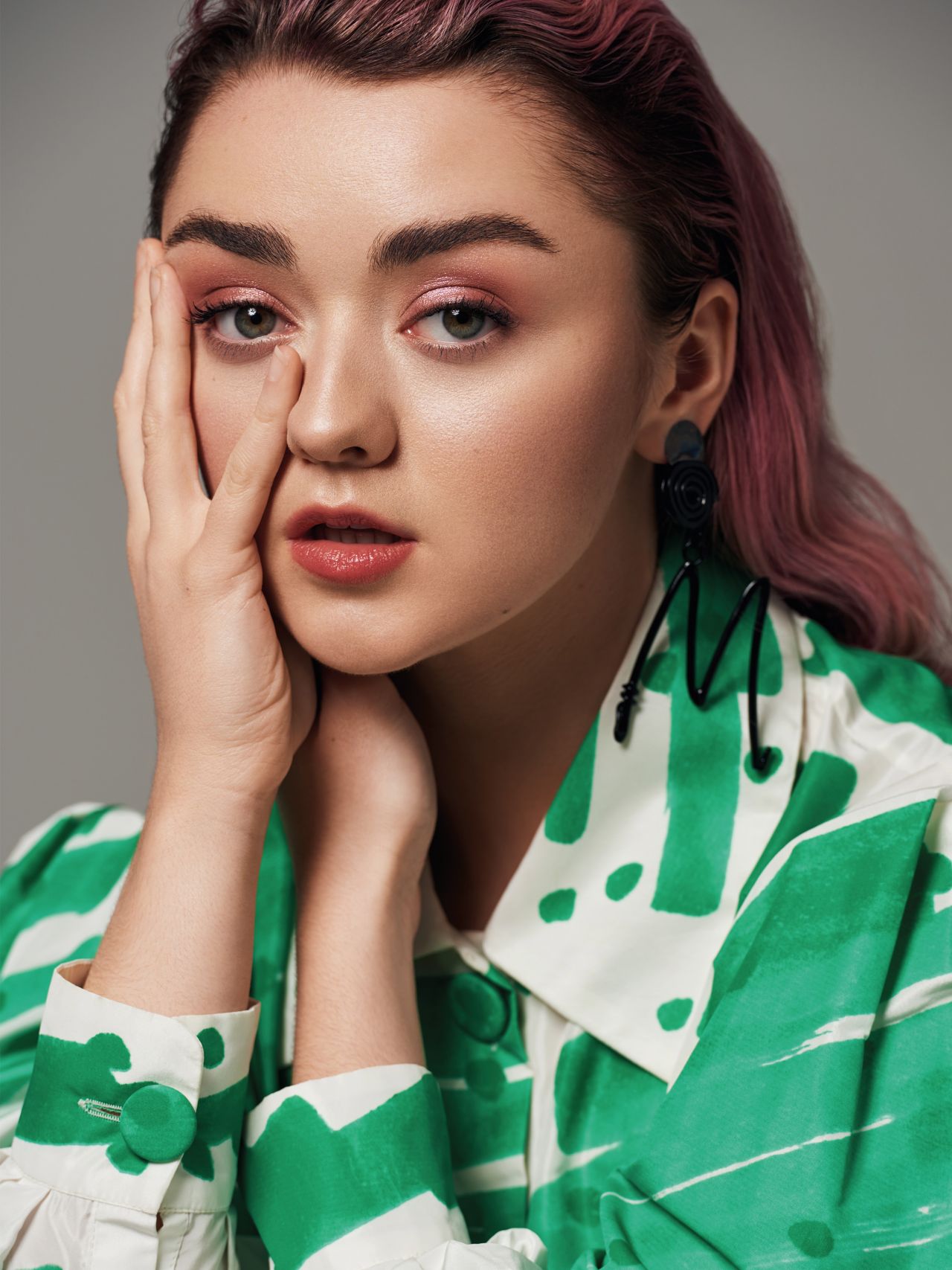 Maisie Williams S Magazine Wallpapers