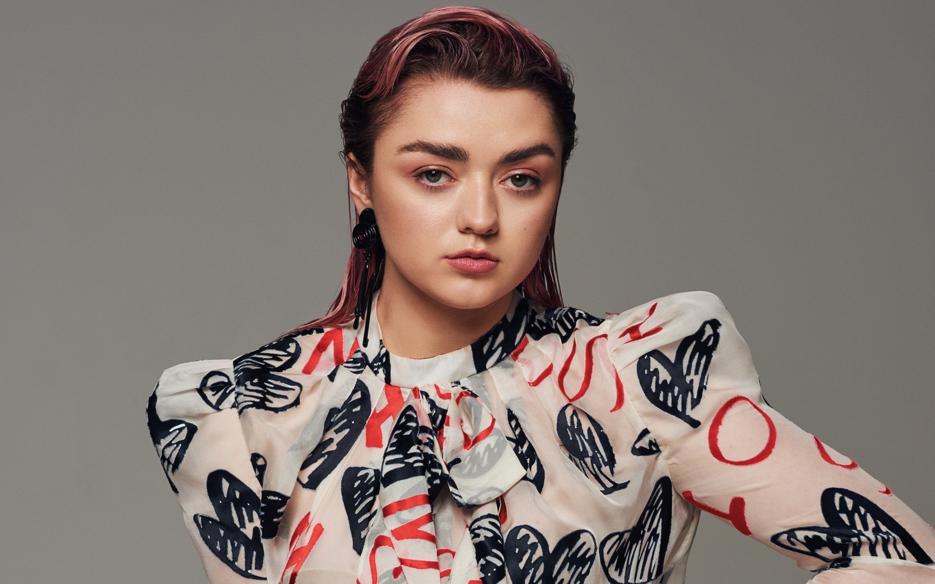 Maisie Williams Short Hair 4K Wallpapers