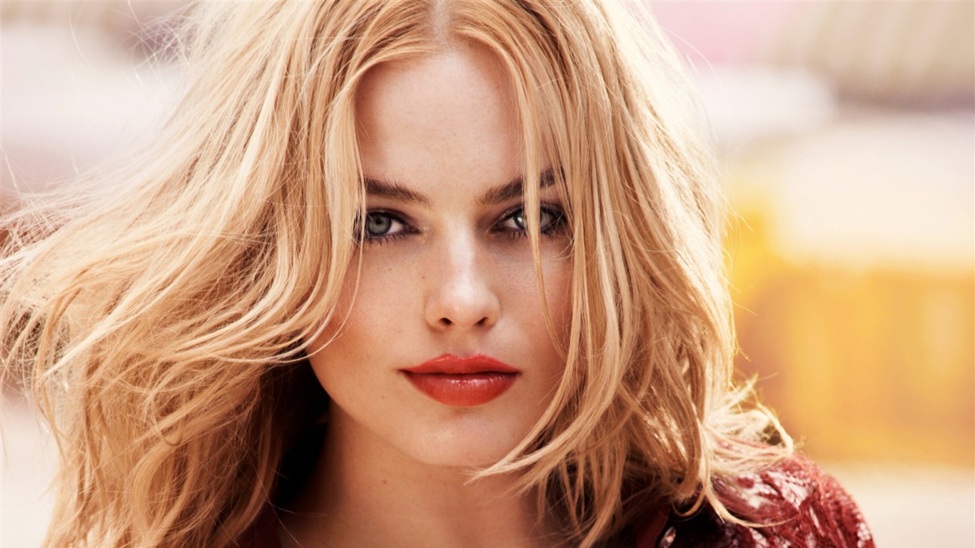 Margot Robbie Beautiful Portrait Wallpapers