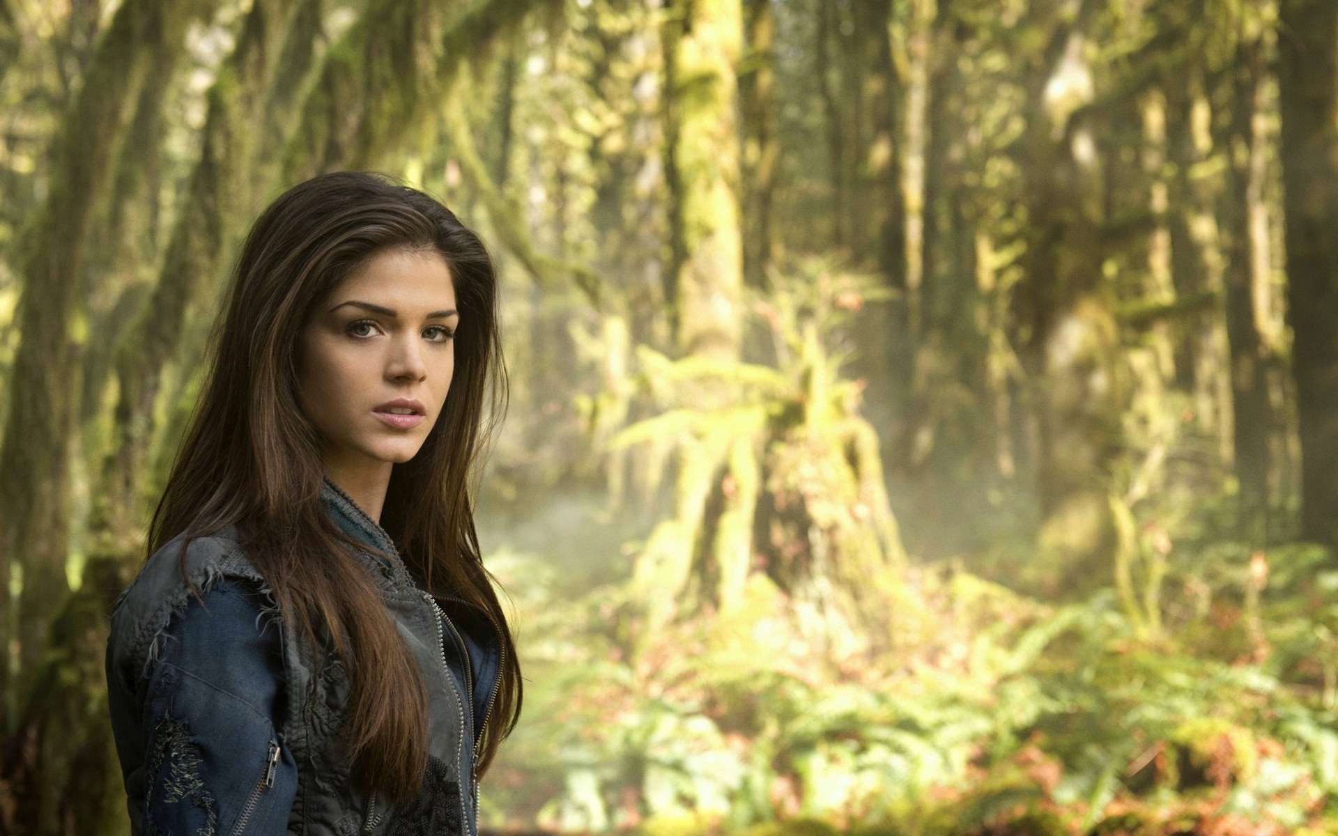 Marie Avgeropoulos Wallpapers