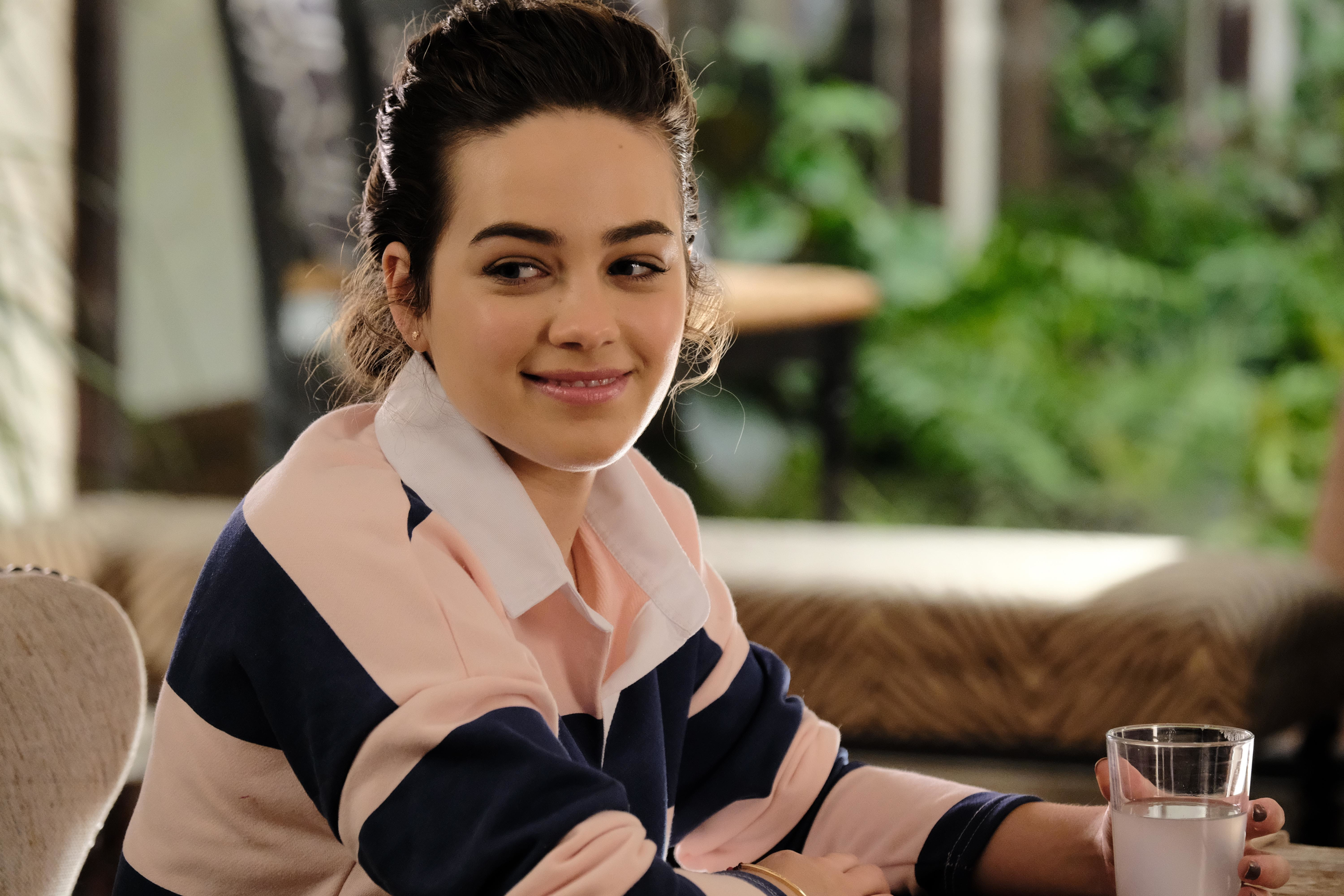 Mary Mouser Wallpapers