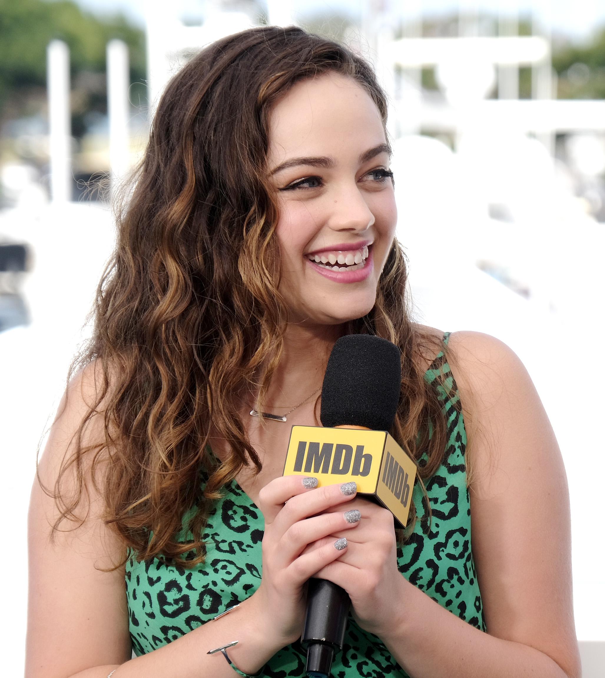 Mary Mouser Wallpapers