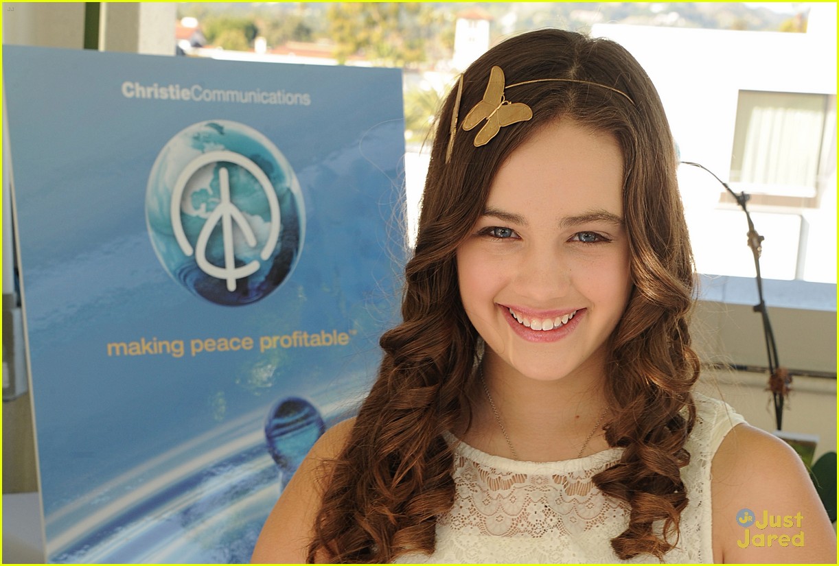 Mary Mouser Wallpapers