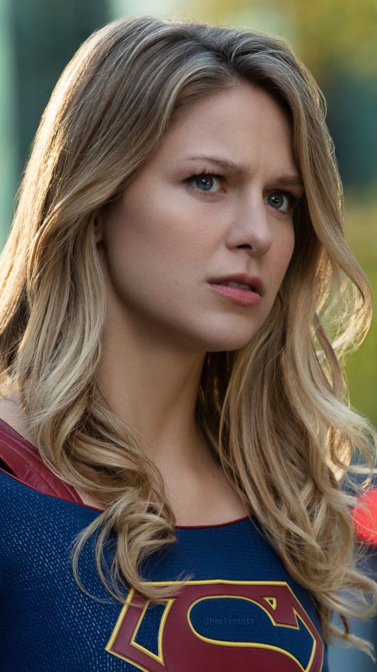 Melissa Benoist As Kara Danvers In Supergirl Wallpapers