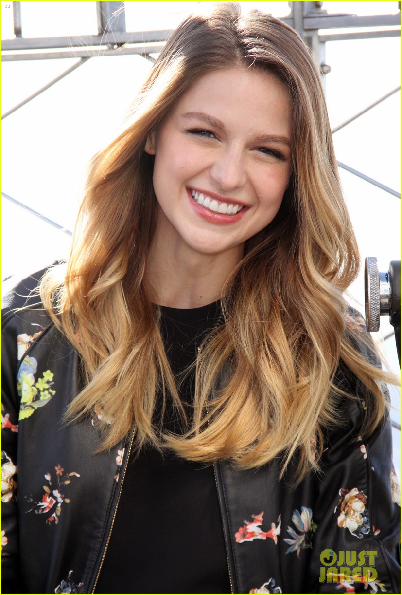 Melissa Benoist Cute Wallpapers