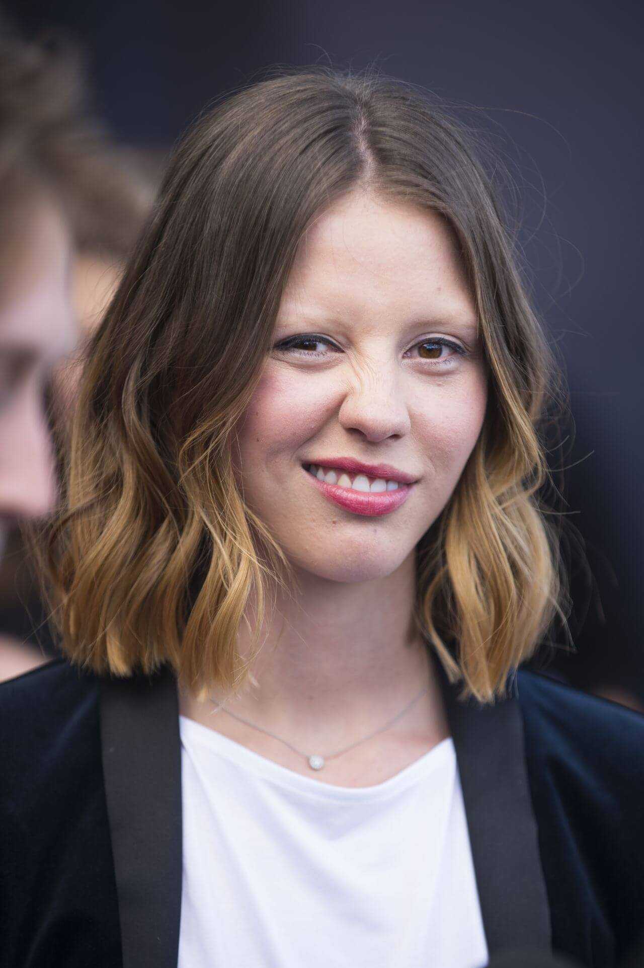 Mia Goth Wallpapers