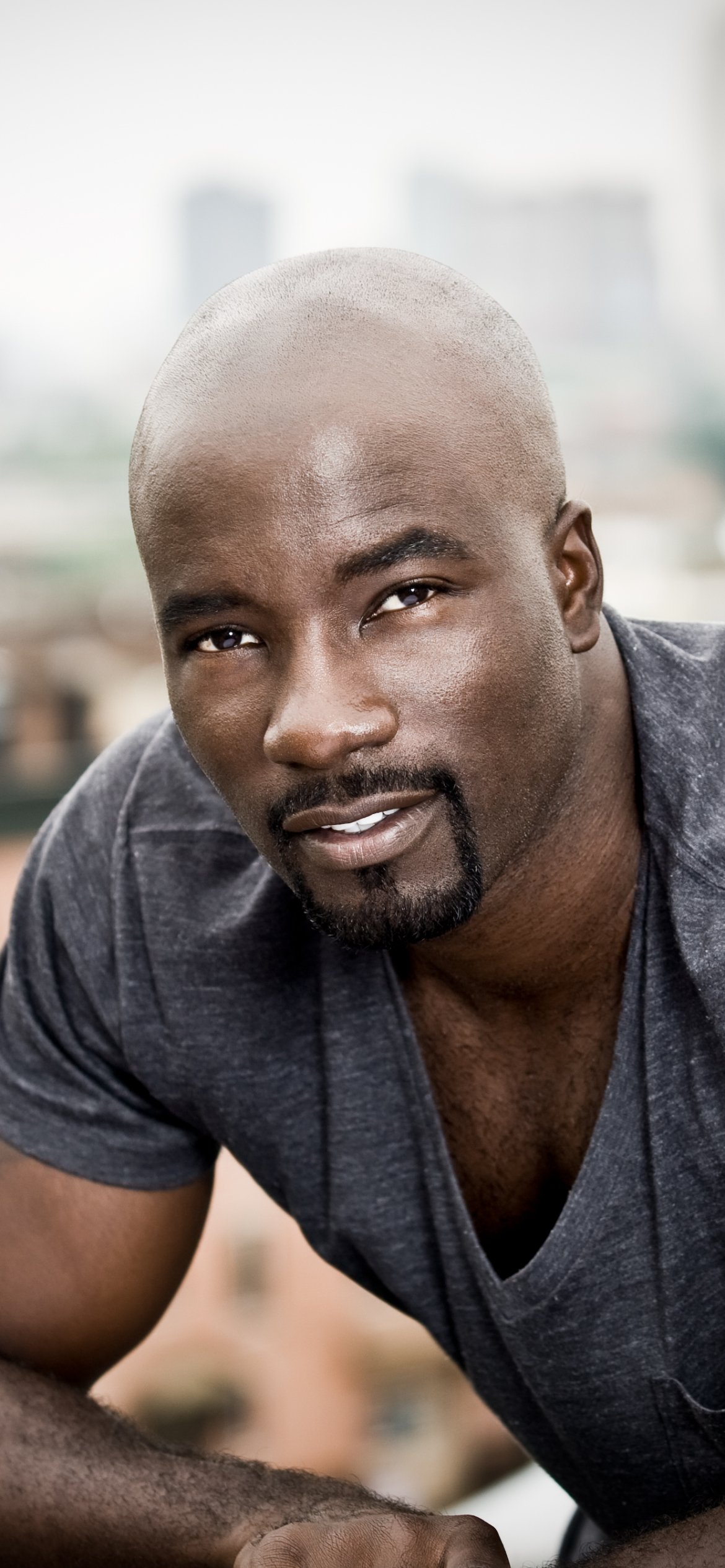 Mike Colter Wallpapers