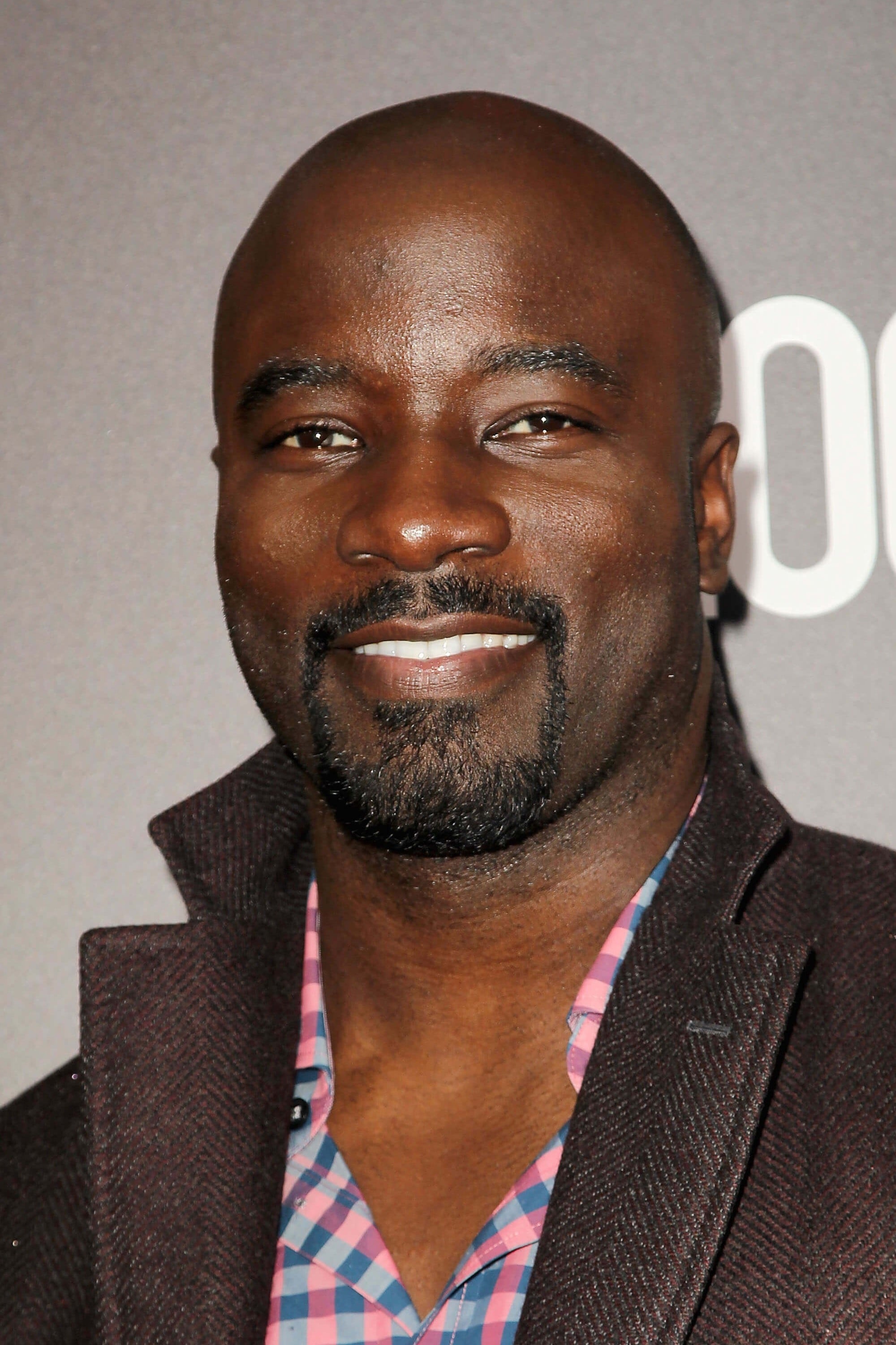 Mike Colter Wallpapers