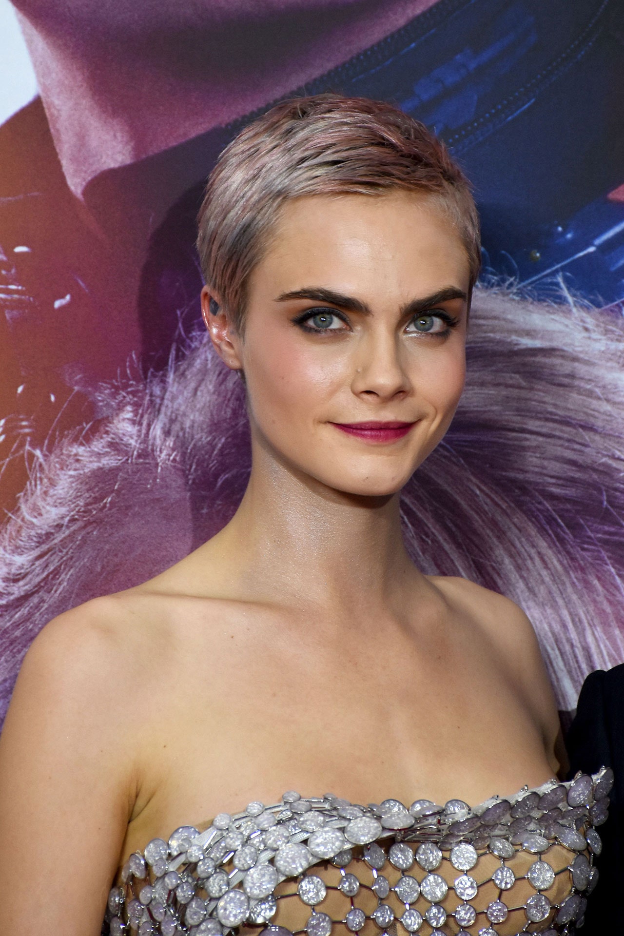 Model Cara Delevingne Short Hair Wallpapers