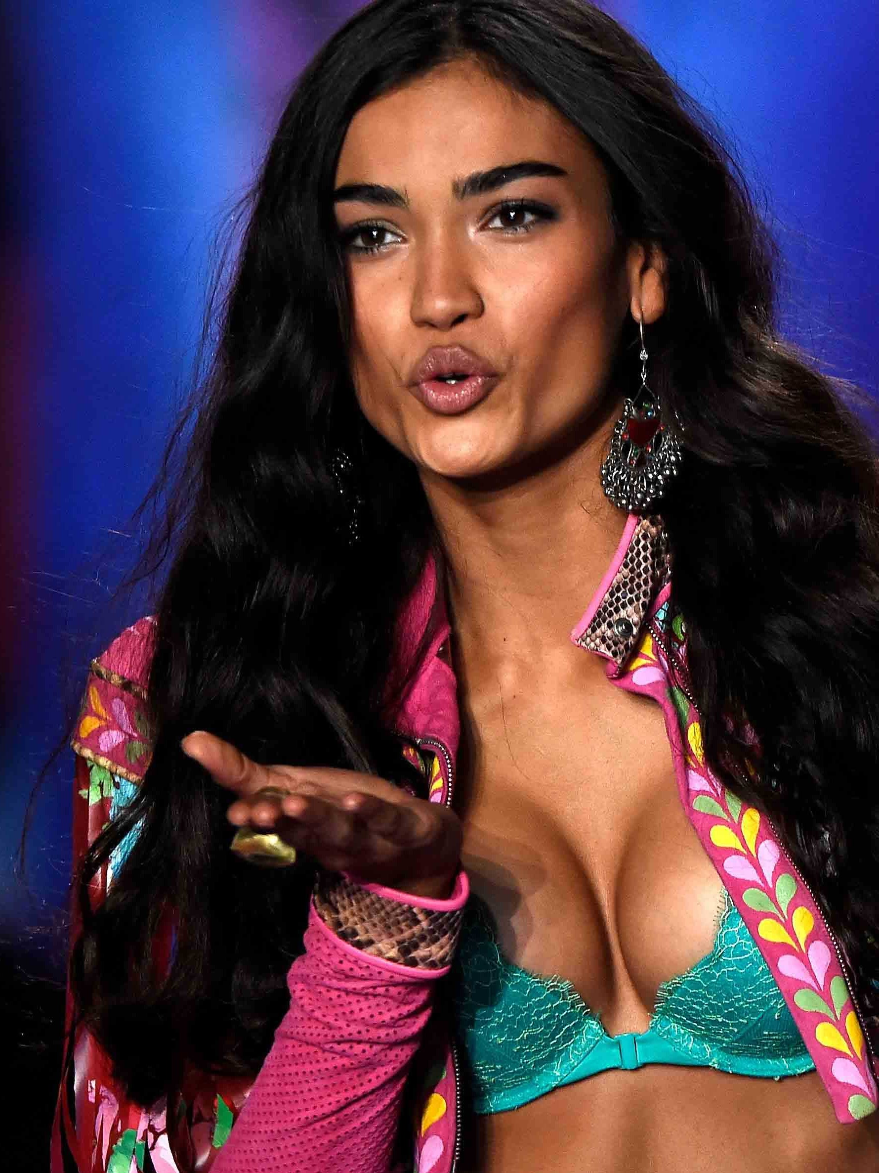 Model Kelly Gale Wallpapers