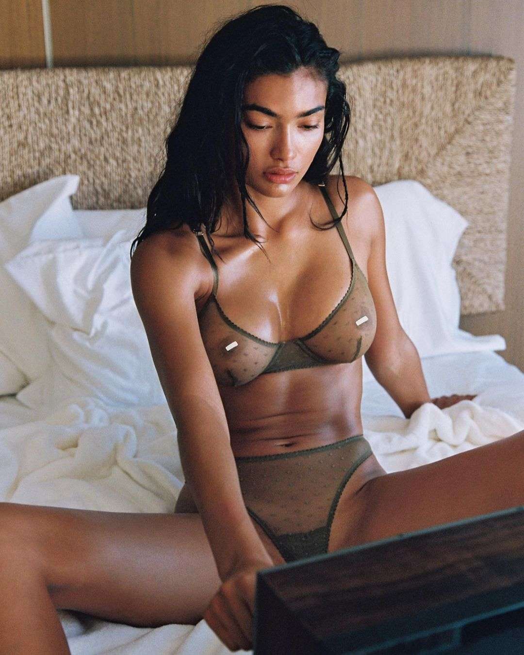 Model Kelly Gale Wallpapers