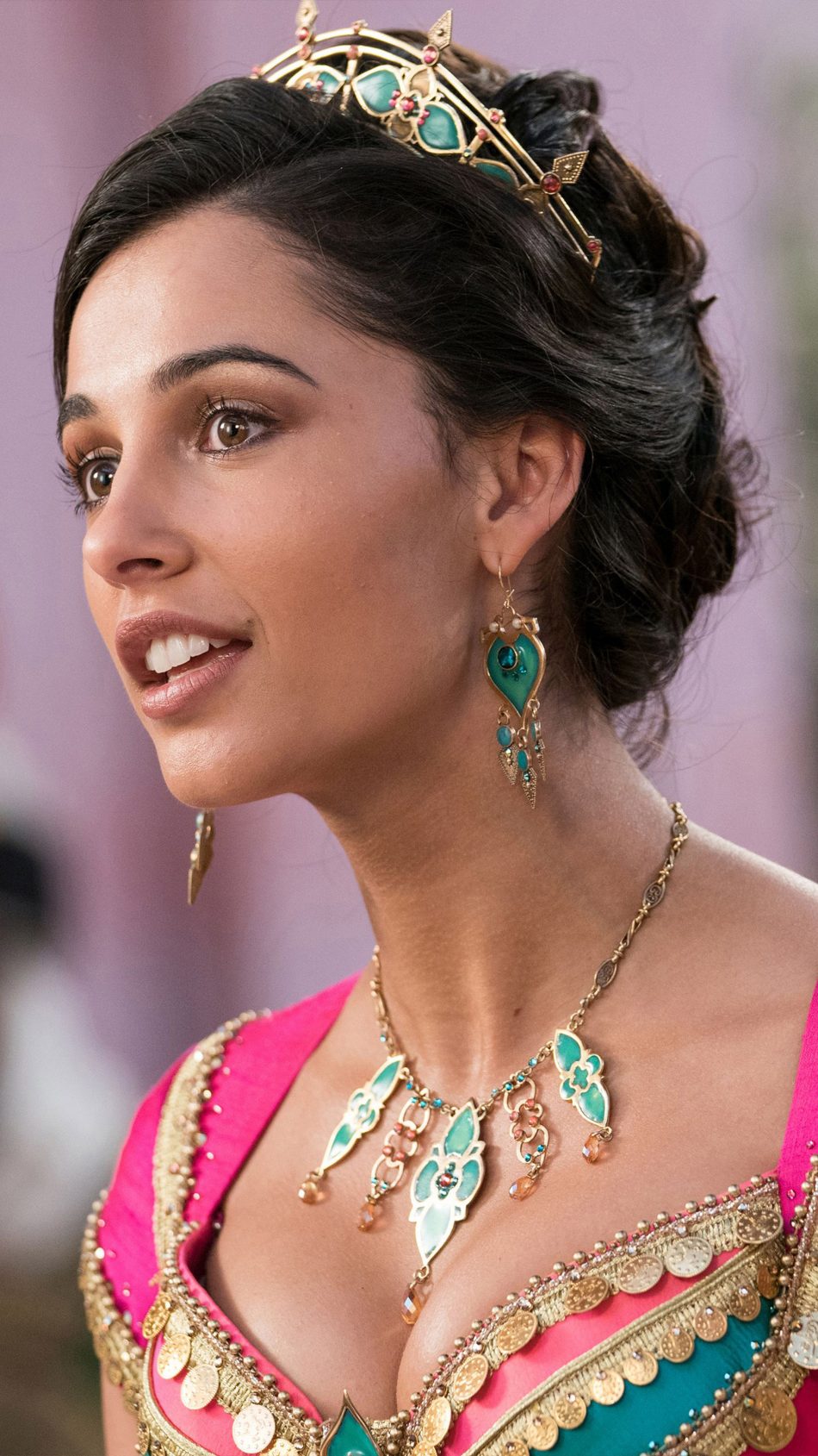 Naomi Scott Aka Jasmine Aladdin Actress Wallpapers