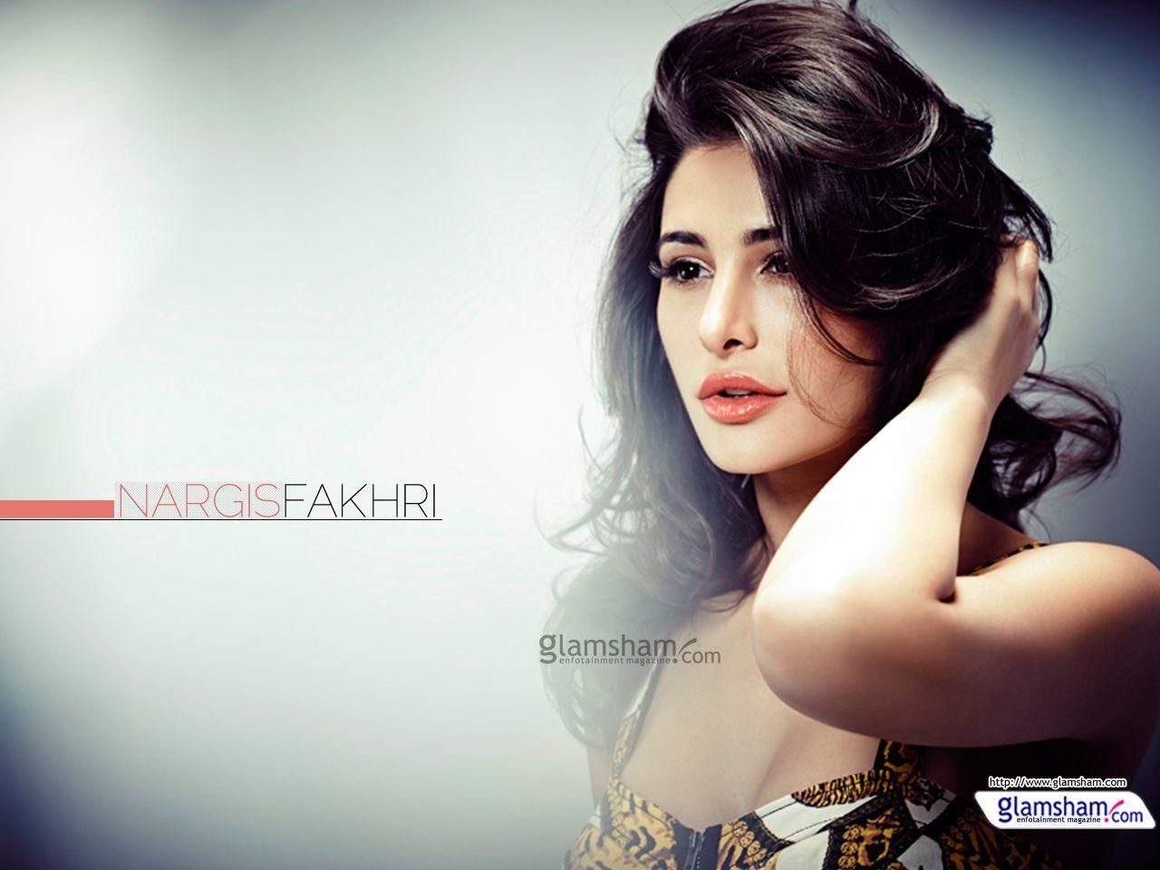 Nargis Fakhri Wallpapers