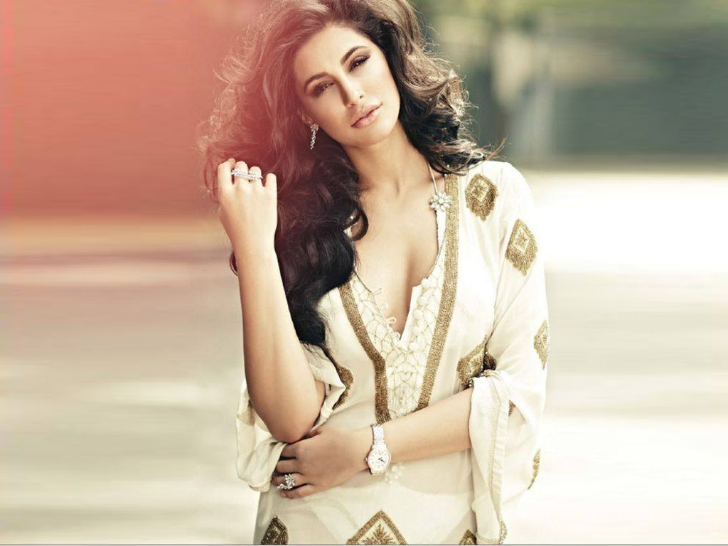 Nargis Fakhri Wallpapers