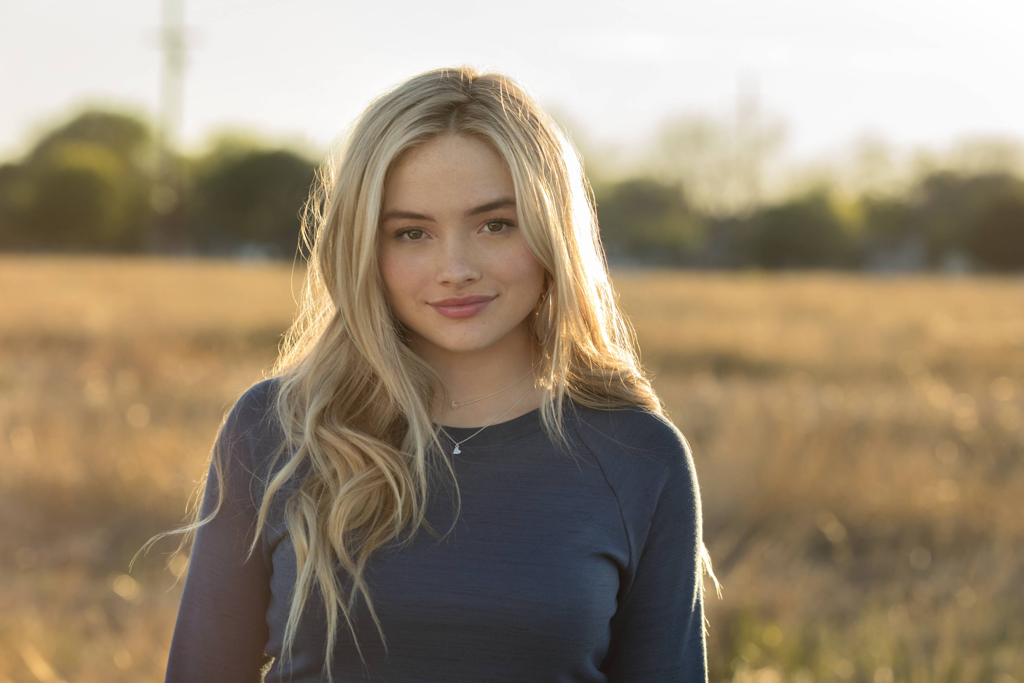 Natalie Alyn Lind Wallpapers