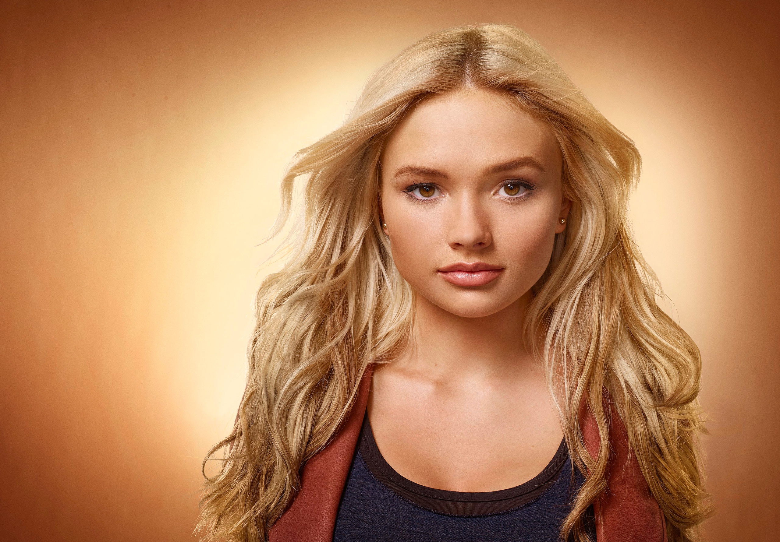 Natalie Alyn Lind Big Sky Wallpapers